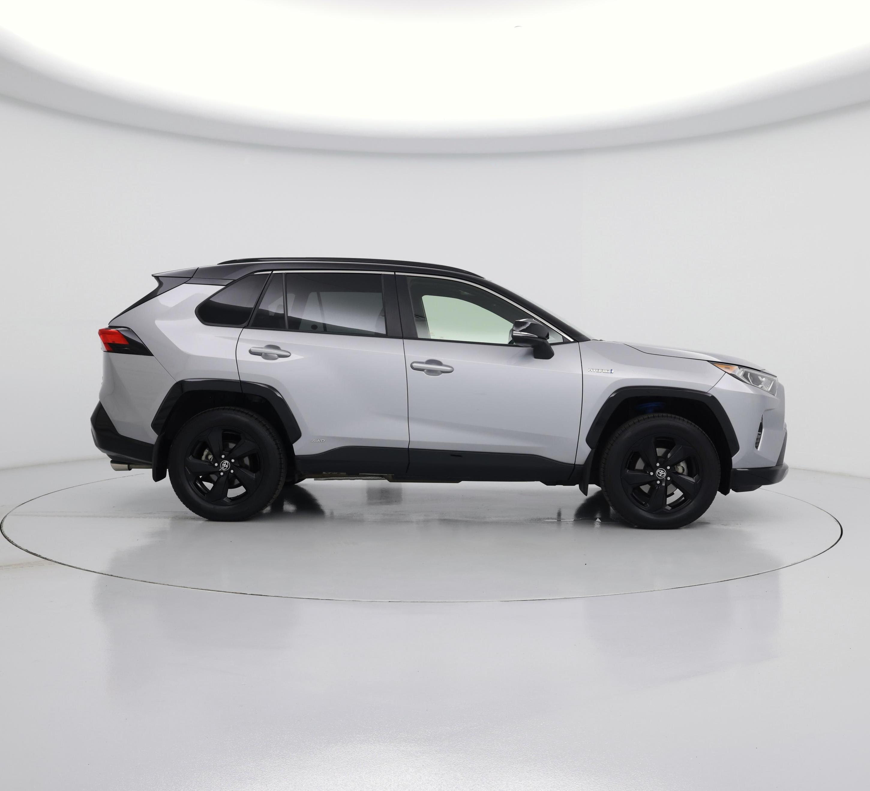 Thumbnail: 2021 Toyota RAV4 - 7