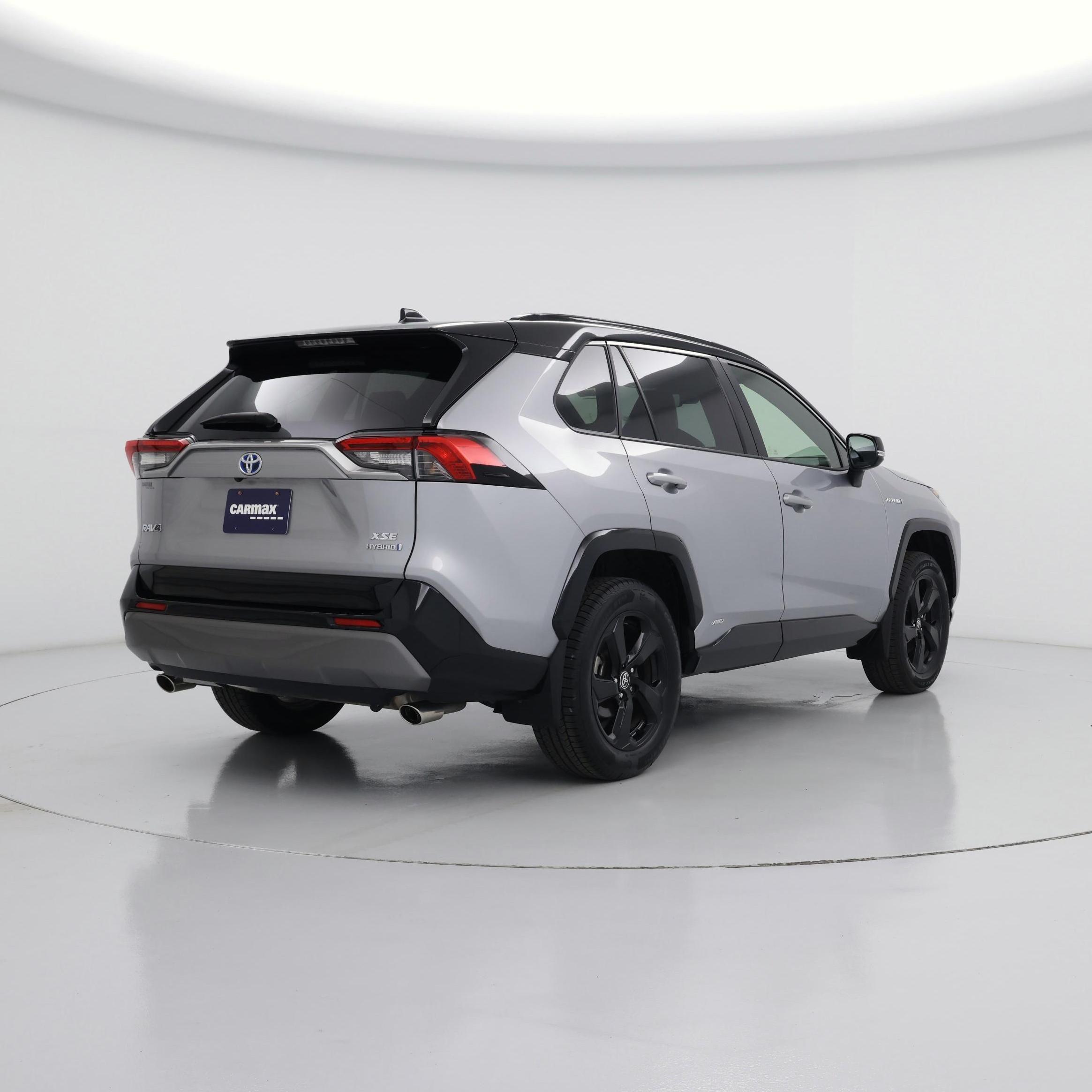 Thumbnail: 2021 Toyota RAV4 - 8