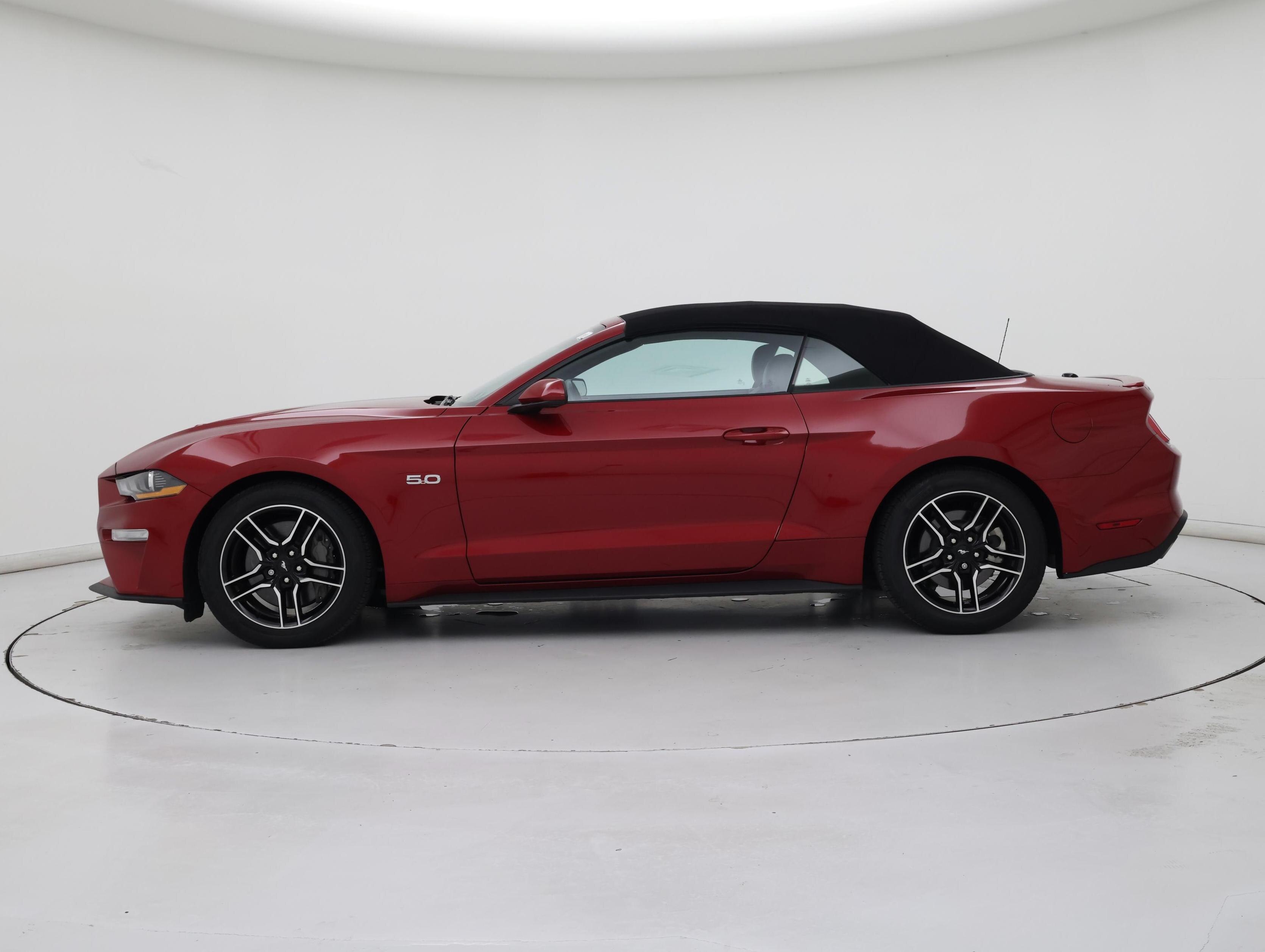 Thumbnail: 2022 Ford Mustang - 3