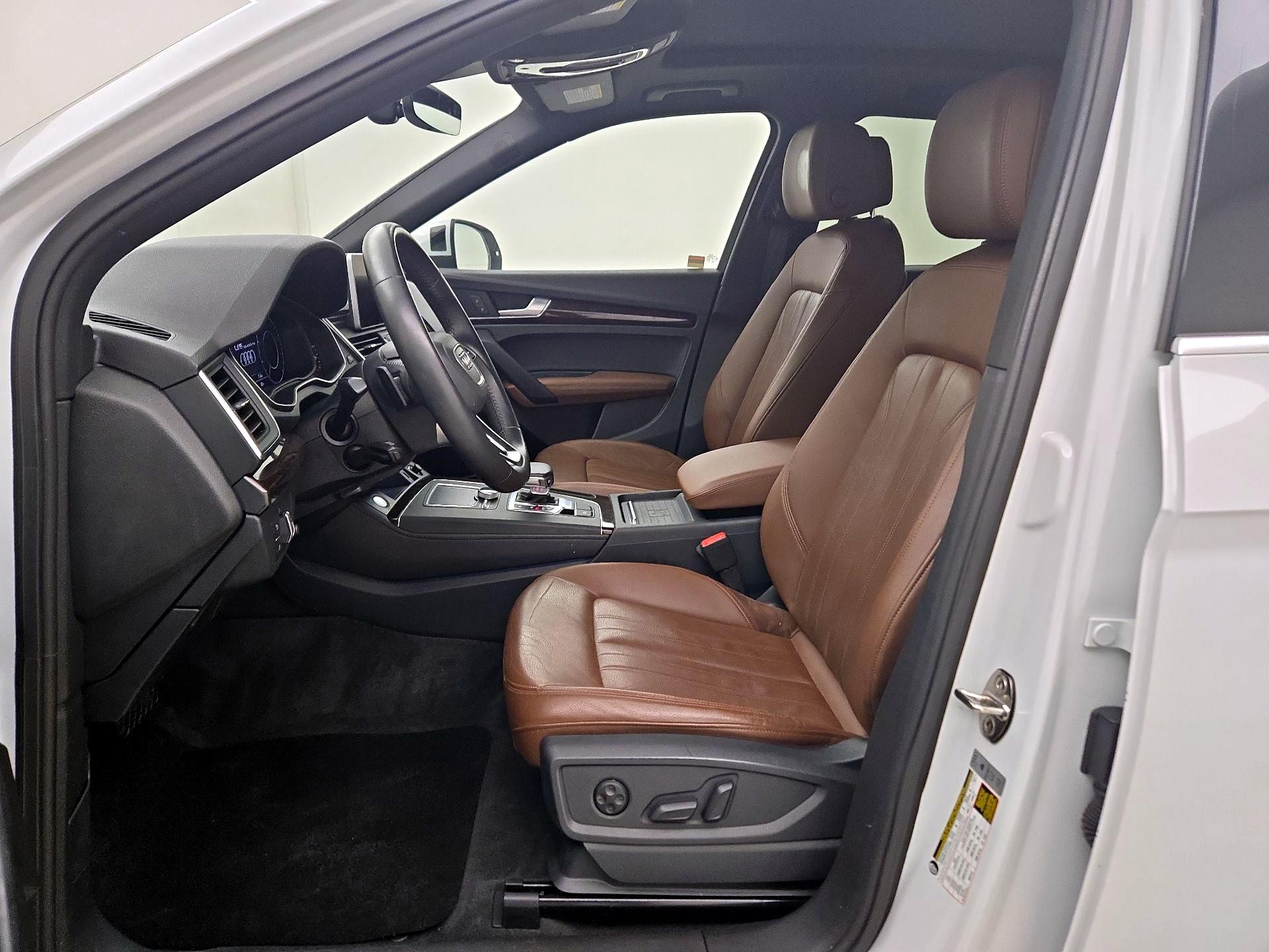 Thumbnail: 2019 Audi Q5 - 11
