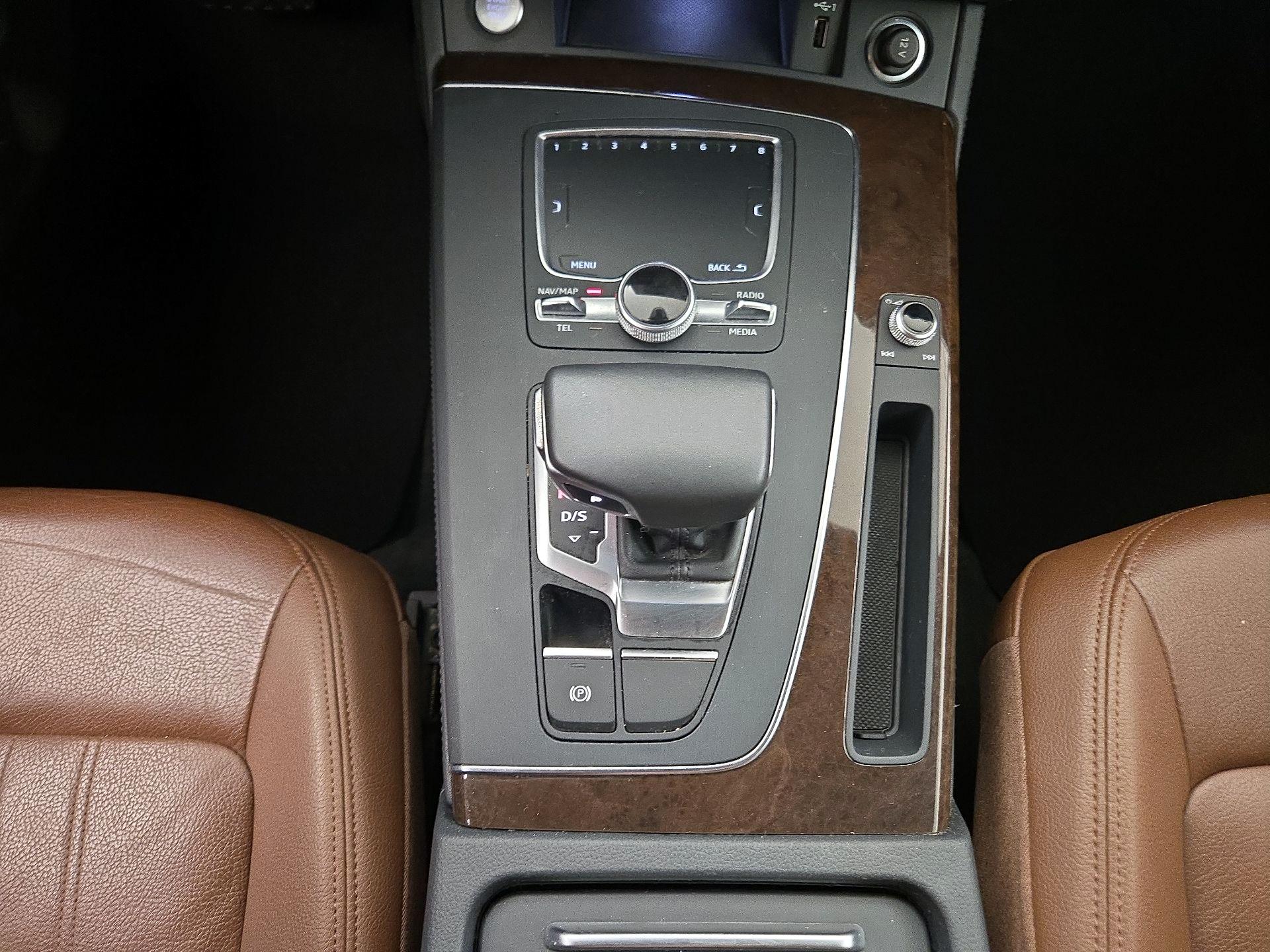 Thumbnail: 2019 Audi Q5 - 16