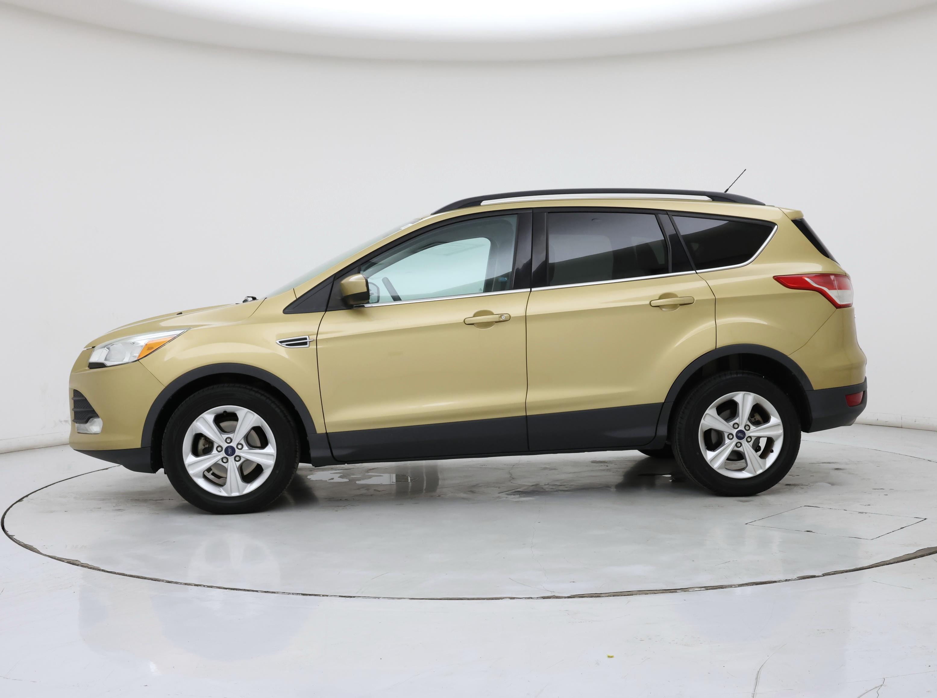 Thumbnail: 2014 Ford Escape - 3