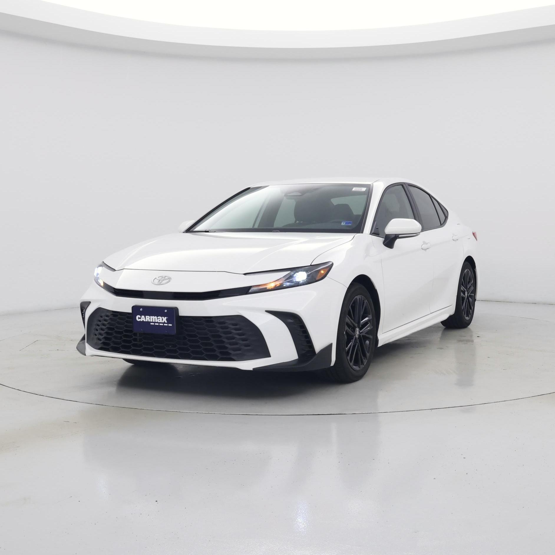 Thumbnail: 2025 Toyota Camry - 4