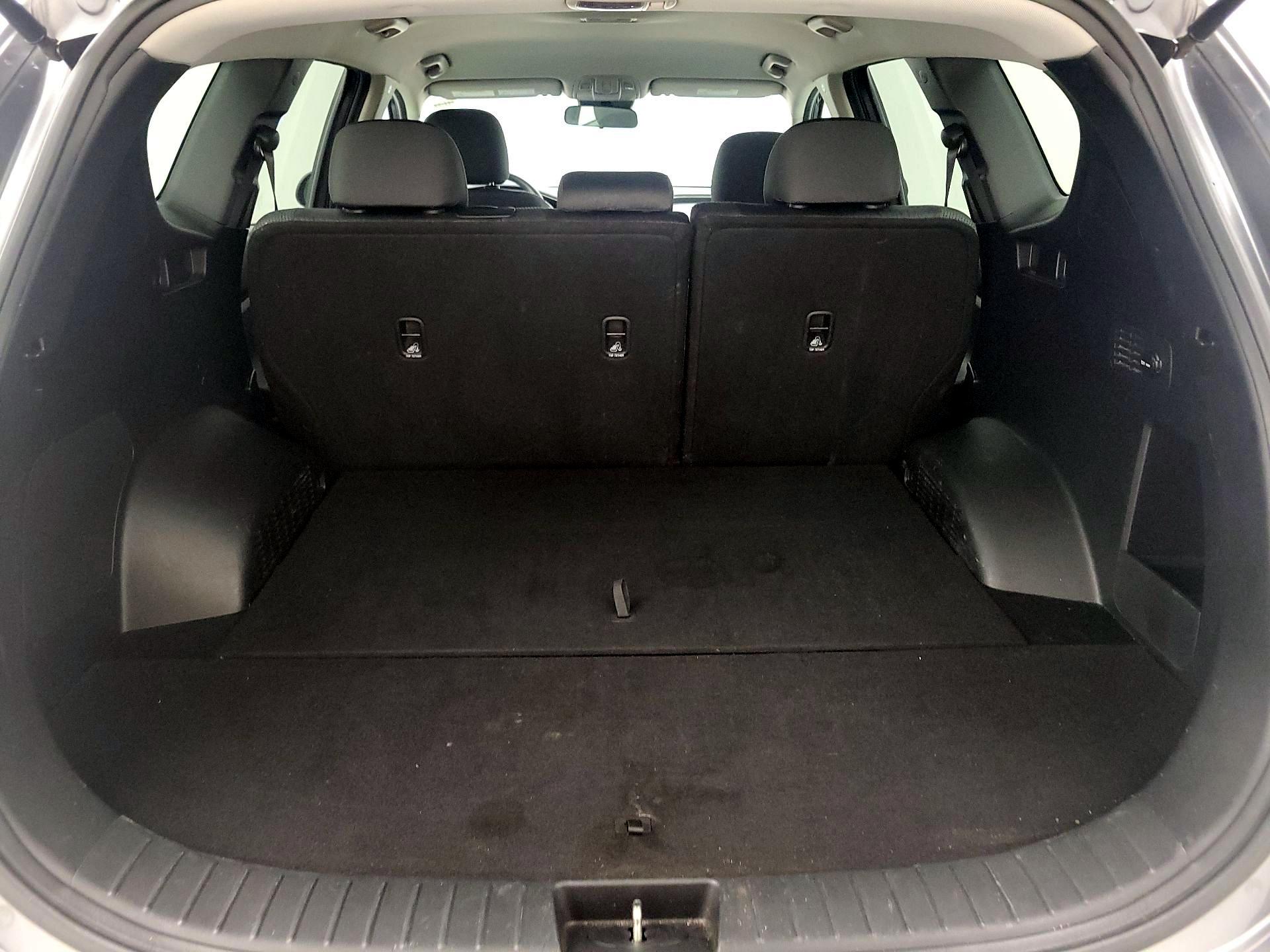 Thumbnail: 2019 Hyundai Santa Fe - 20