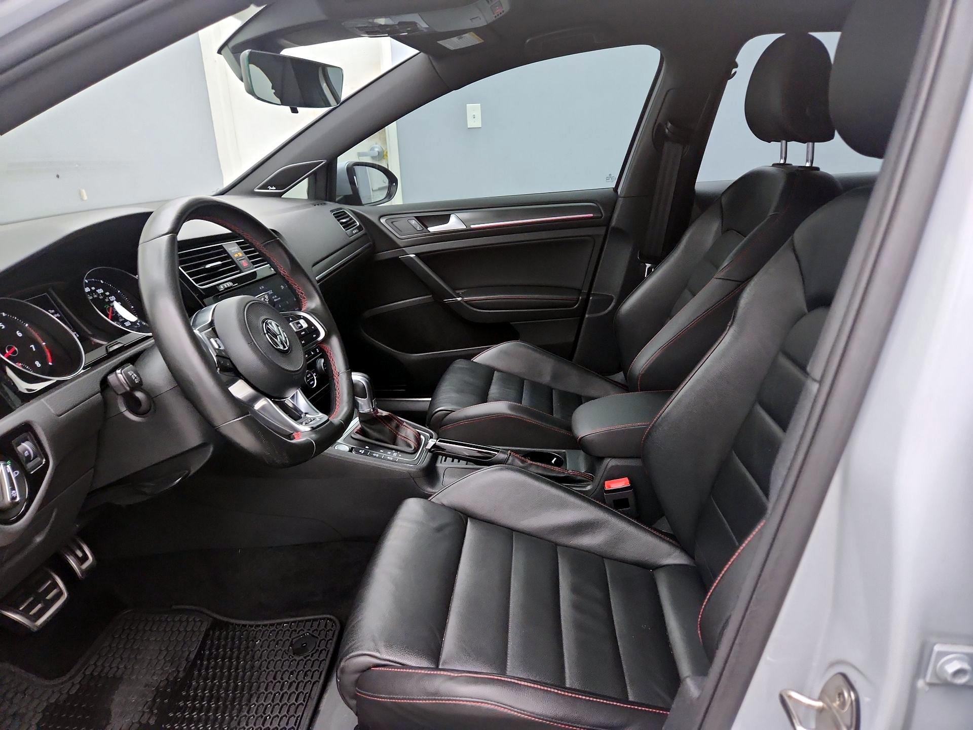 Thumbnail: 2019 Volkswagen Golf - 11