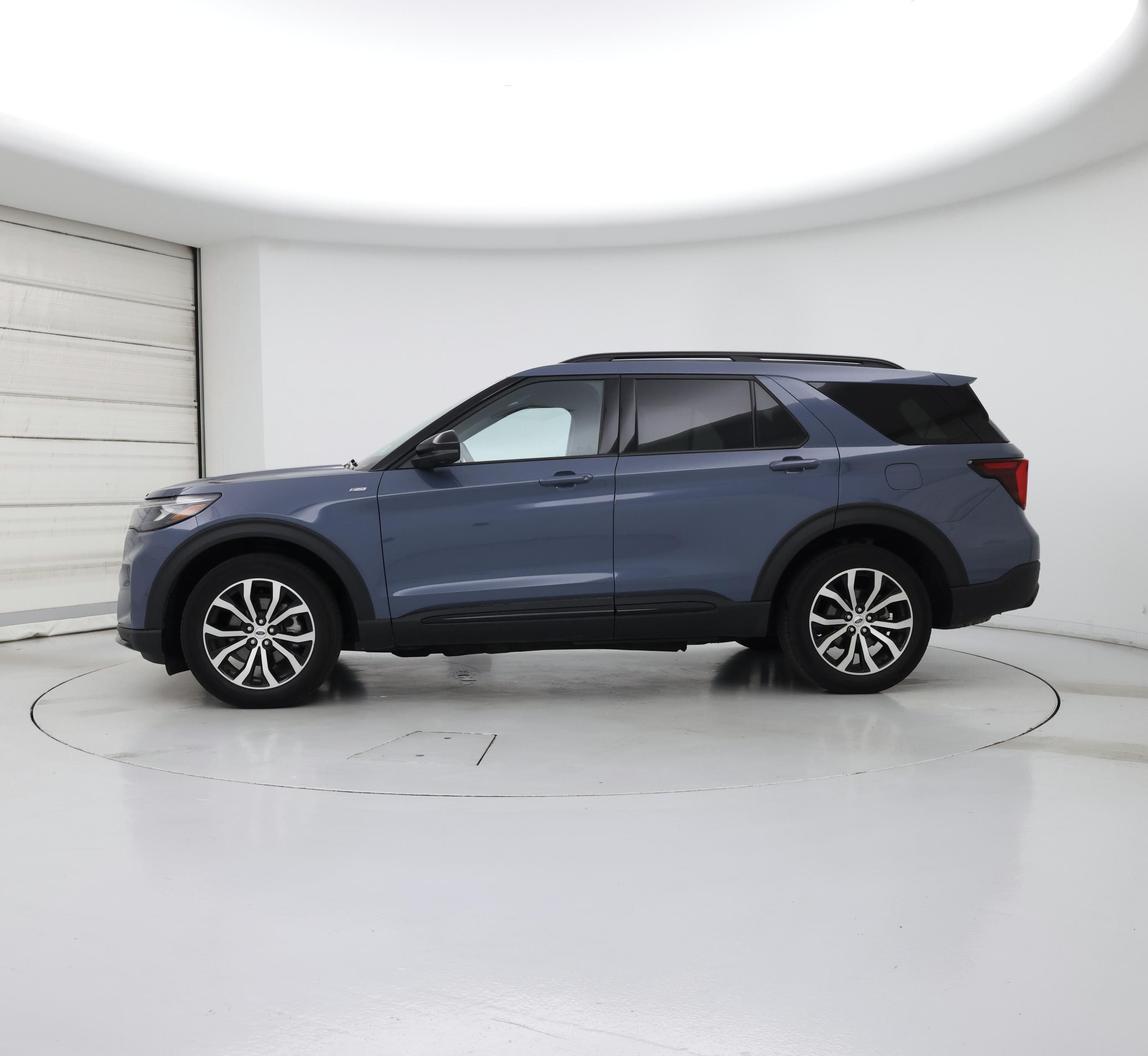Thumbnail: 2025 Ford Explorer - 3
