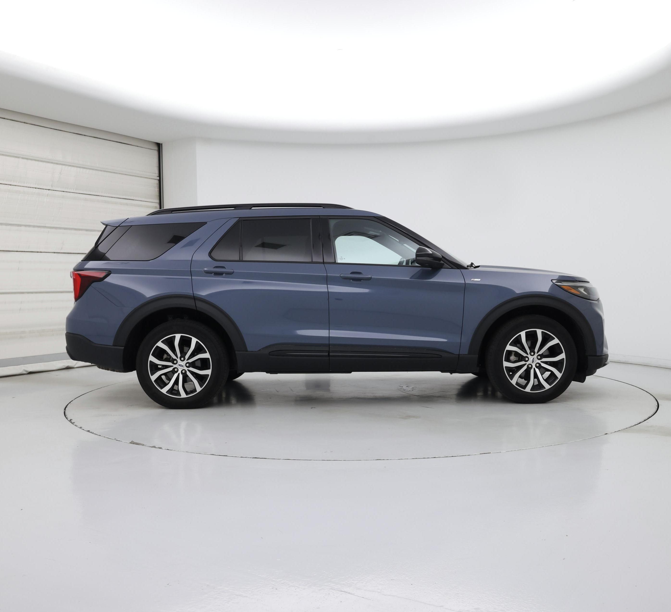 Thumbnail: 2025 Ford Explorer - 7