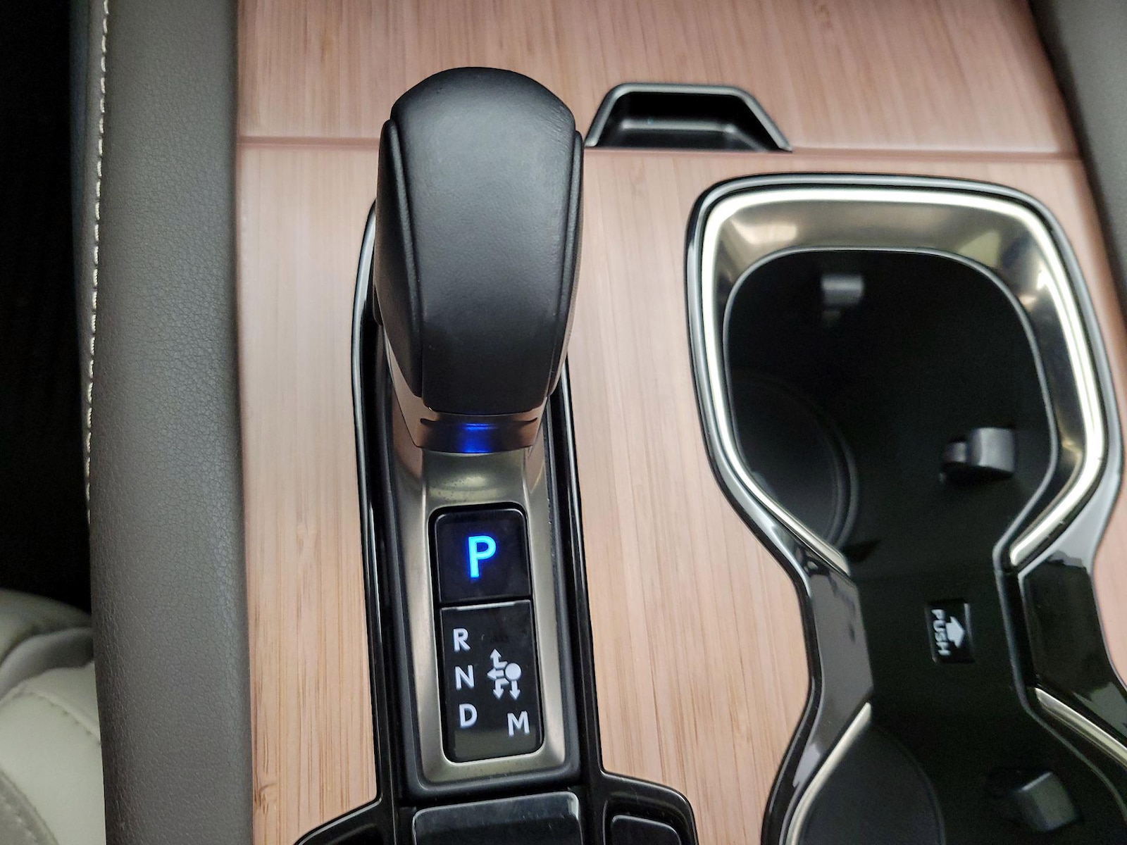 2023 Lexus RX 350 - Photo 18