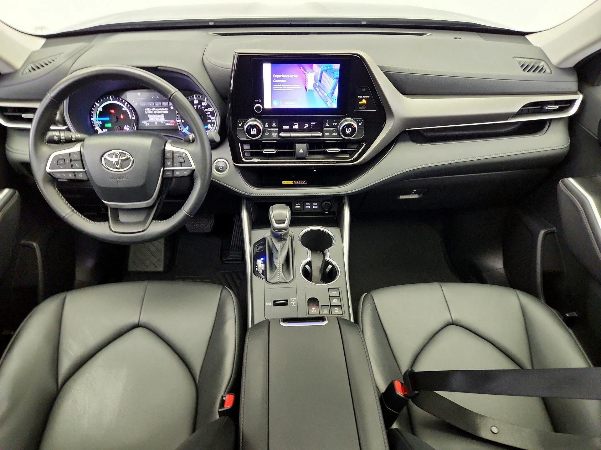 Thumbnail: 2025 Toyota Highlander - 9
