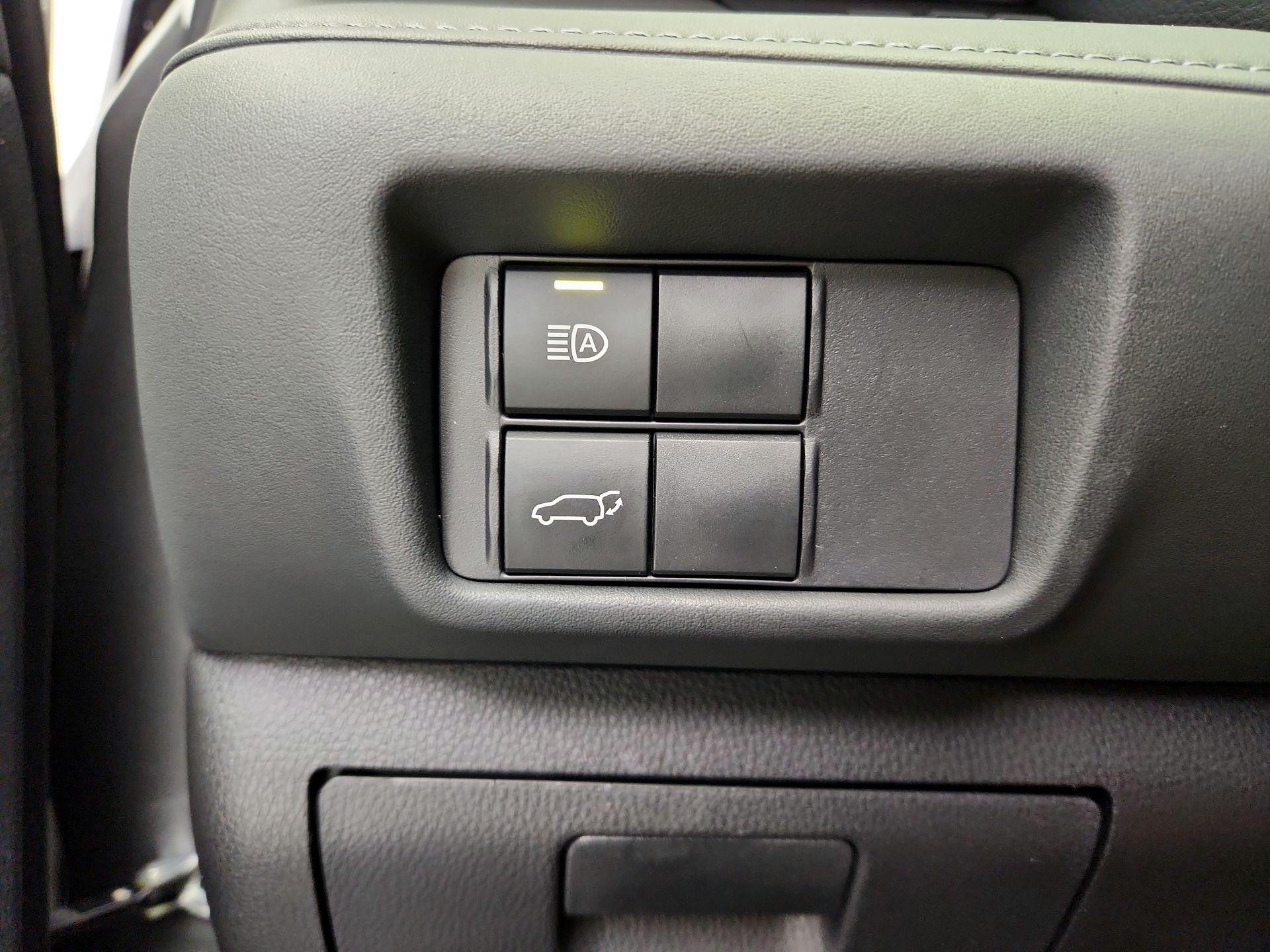 Thumbnail: 2025 Toyota Highlander - 13