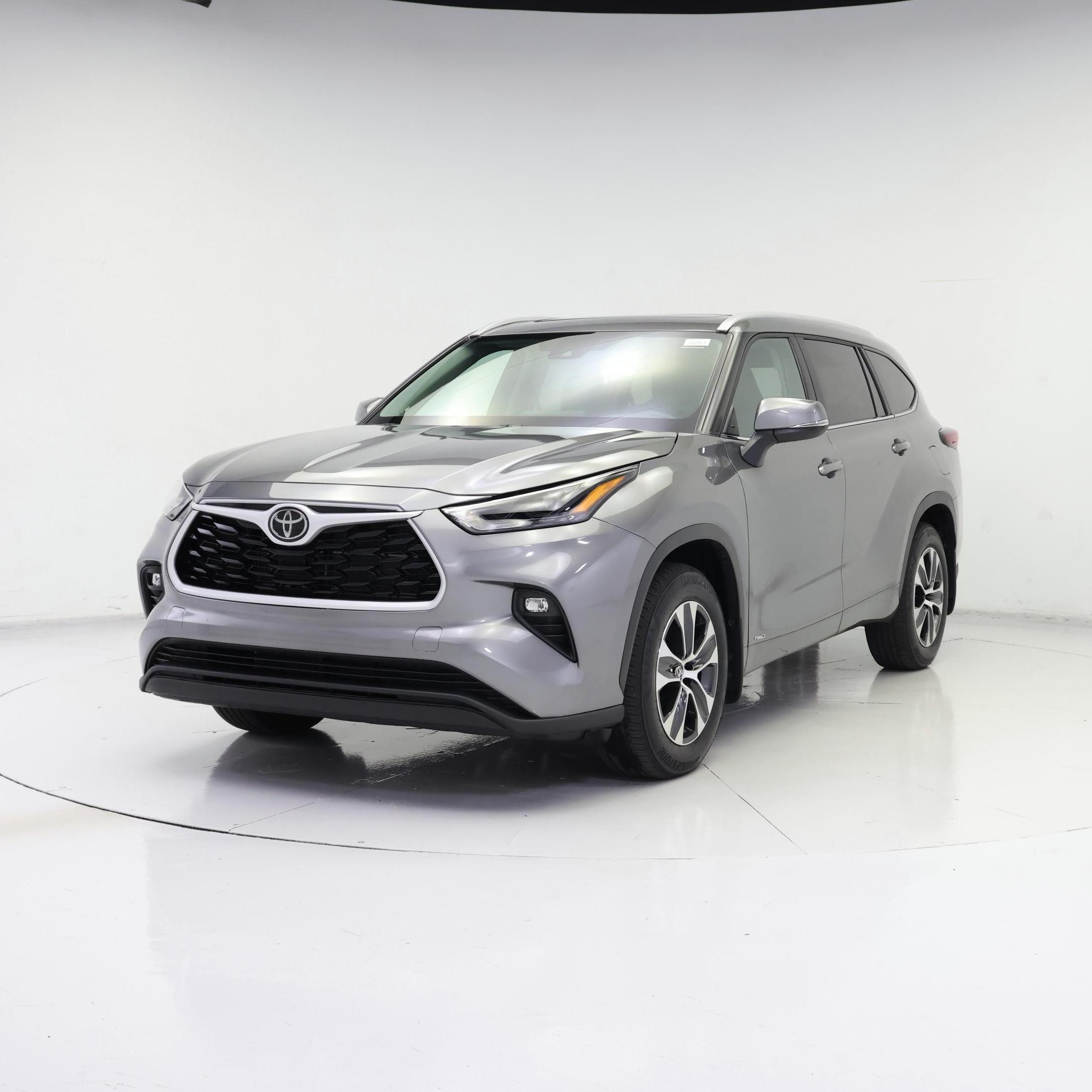Thumbnail: 2025 Toyota Highlander - 4