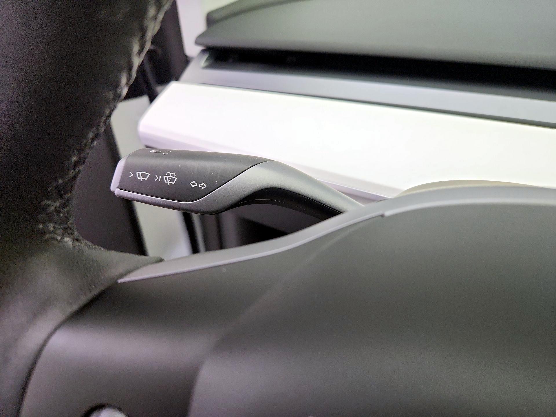 Thumbnail: 2023 Tesla Model Y - 13