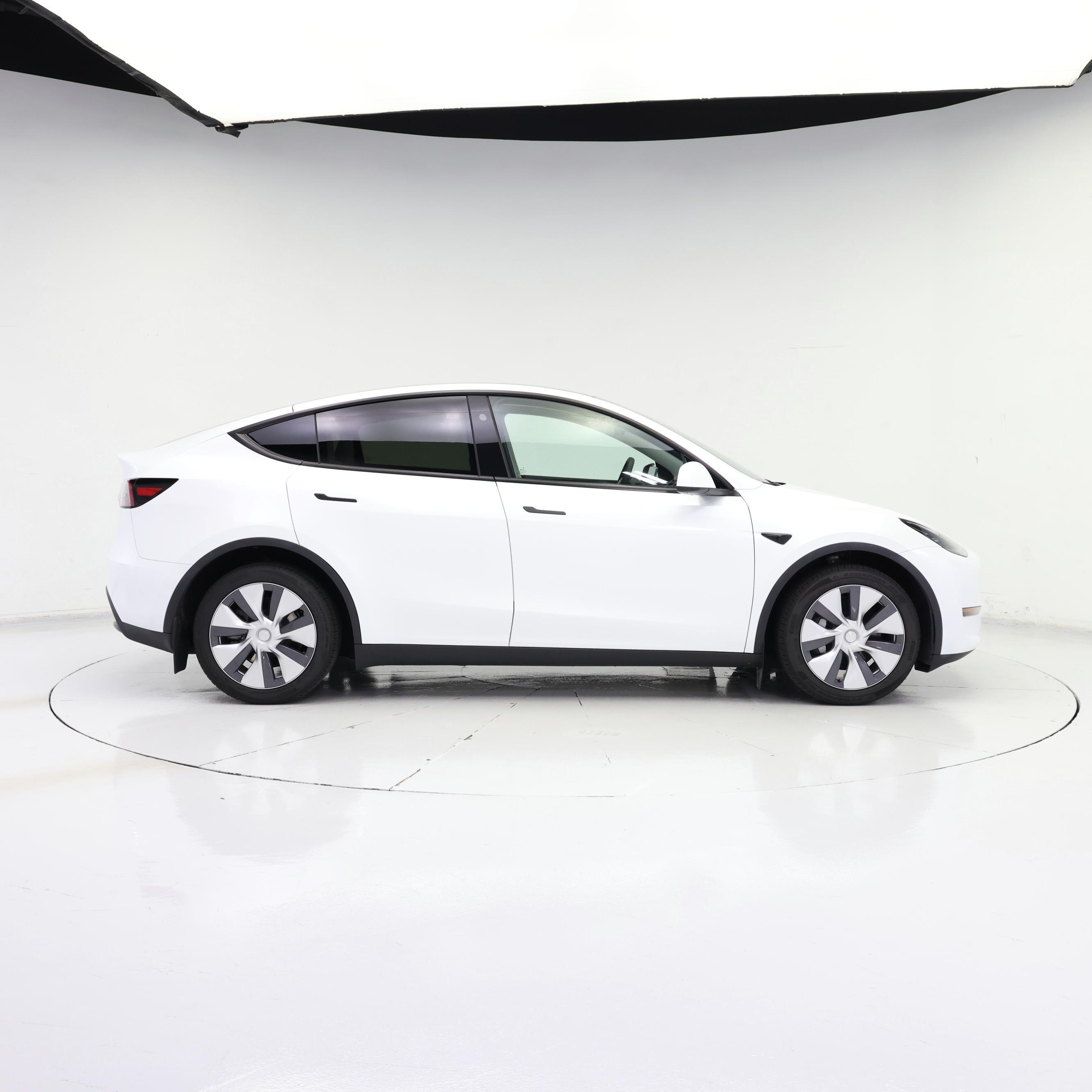 Thumbnail: 2023 Tesla Model Y - 7