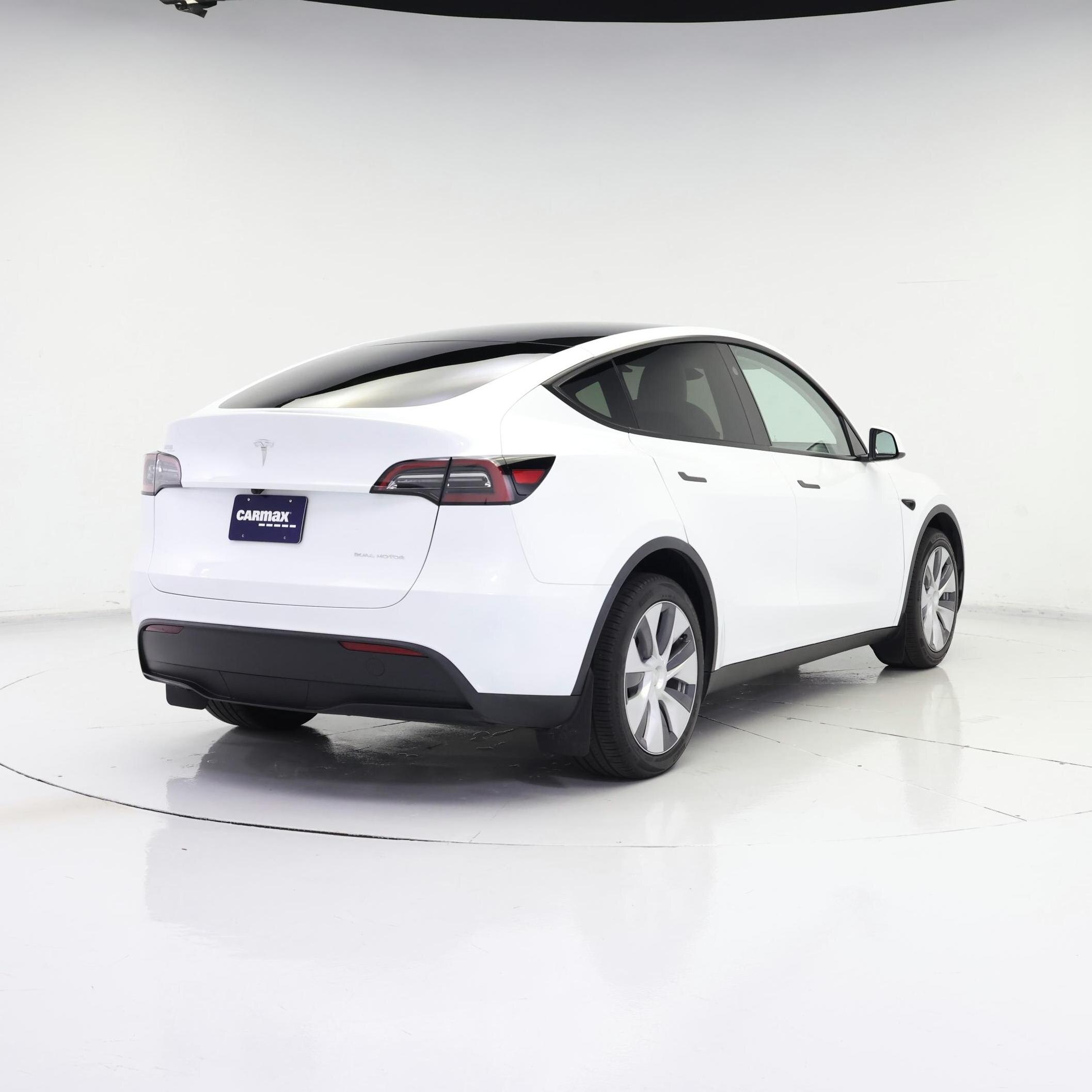 Thumbnail: 2023 Tesla Model Y - 8