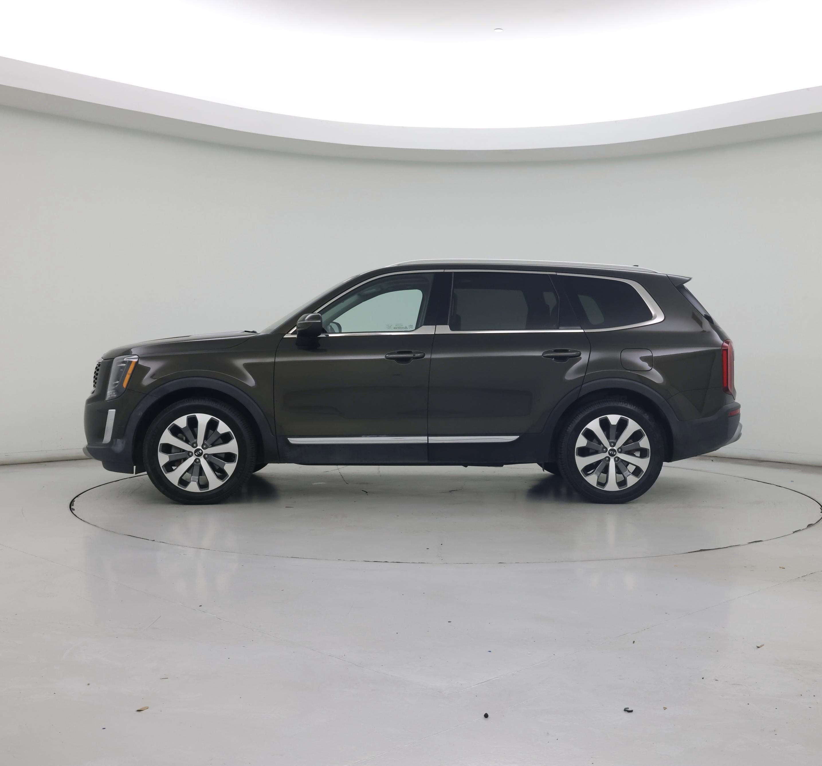 Thumbnail: 2020 Kia Telluride - 3