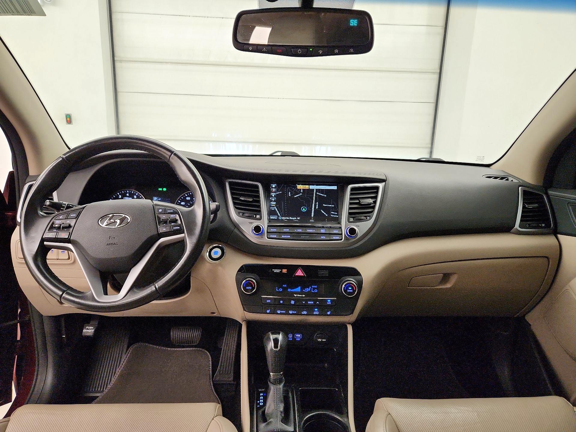 Thumbnail: 2017 Hyundai Tucson - 9