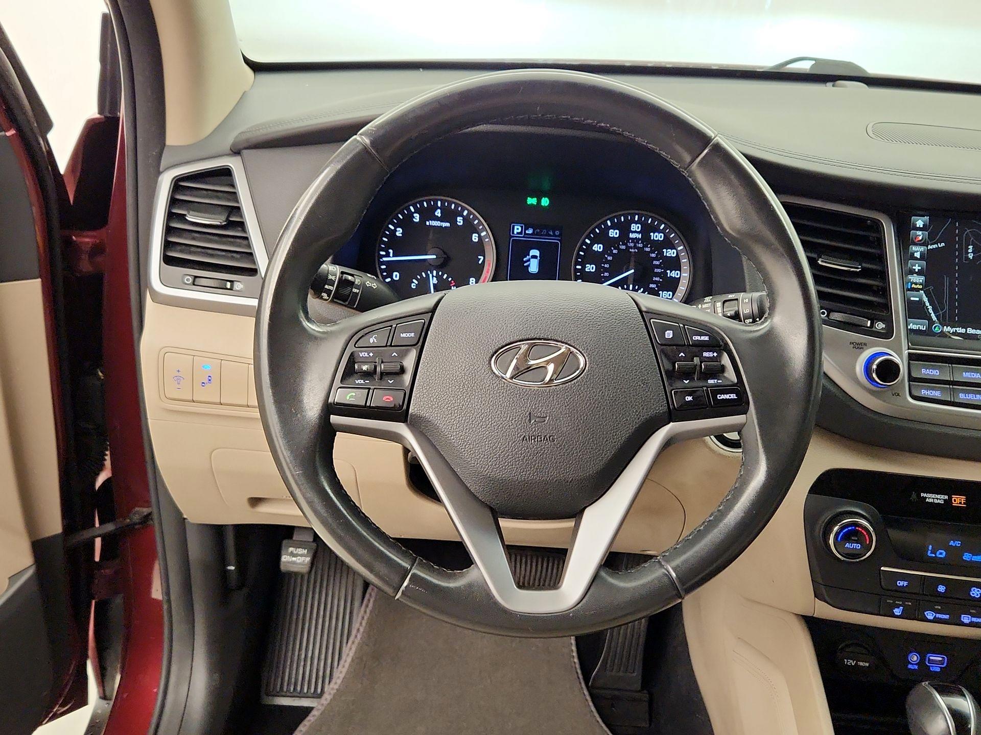 Thumbnail: 2017 Hyundai Tucson - 10