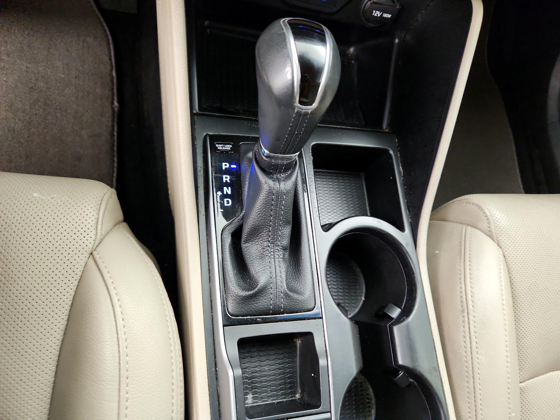 Thumbnail: 2017 Hyundai Tucson - 18