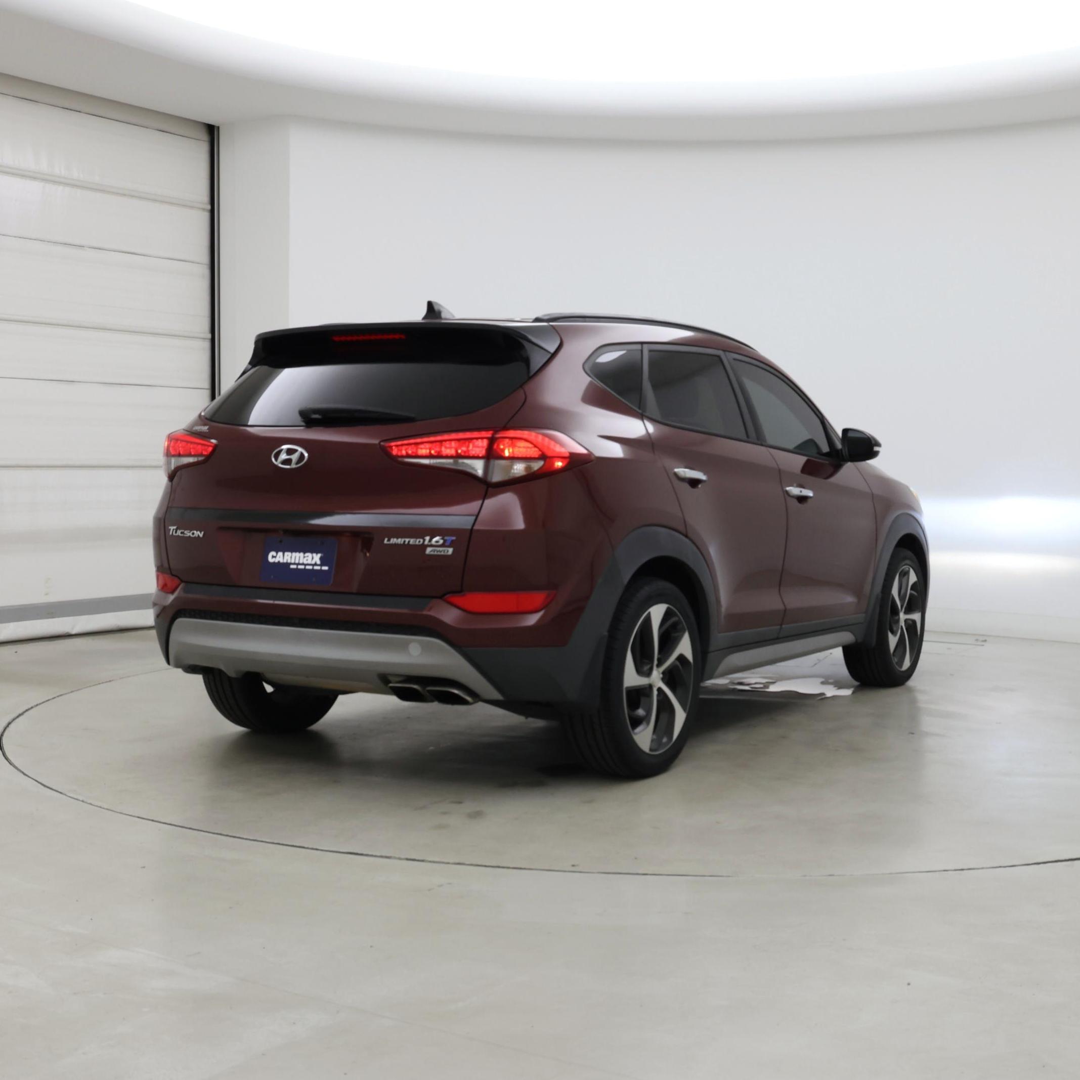 Thumbnail: 2017 Hyundai Tucson - 8