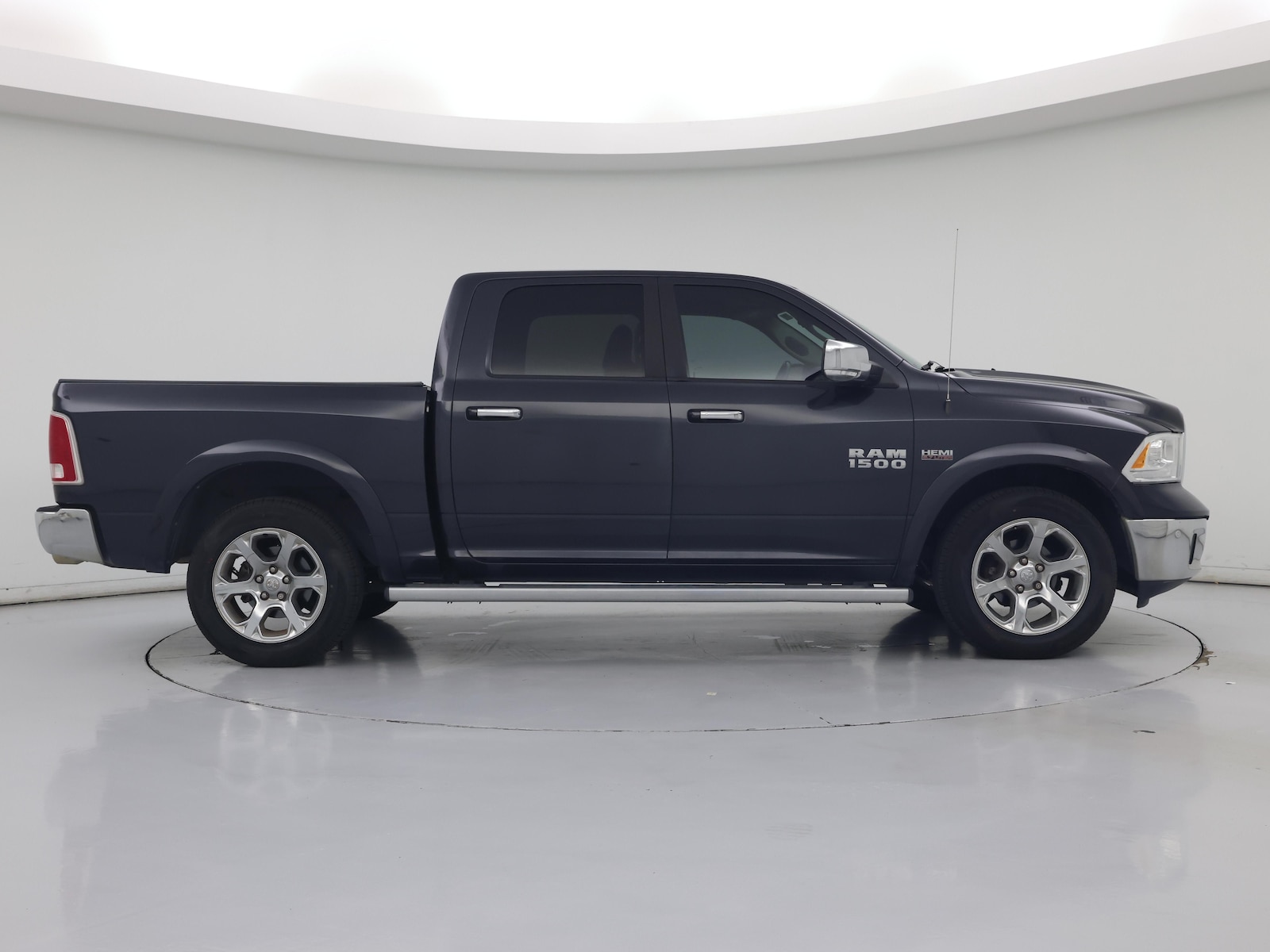 2017 RAM Ram 1500 Pickup Laramie - Photo 8