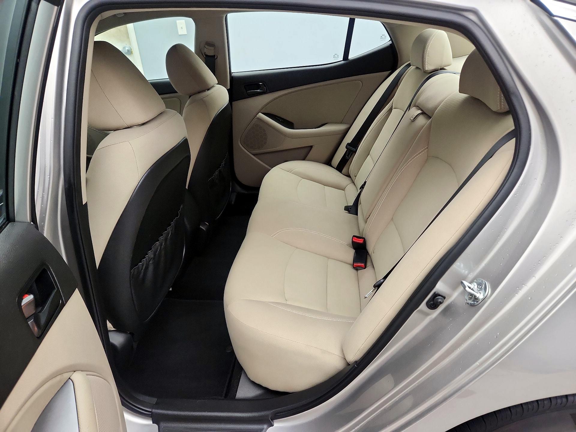 Thumbnail: 2015 Kia Optima - 18