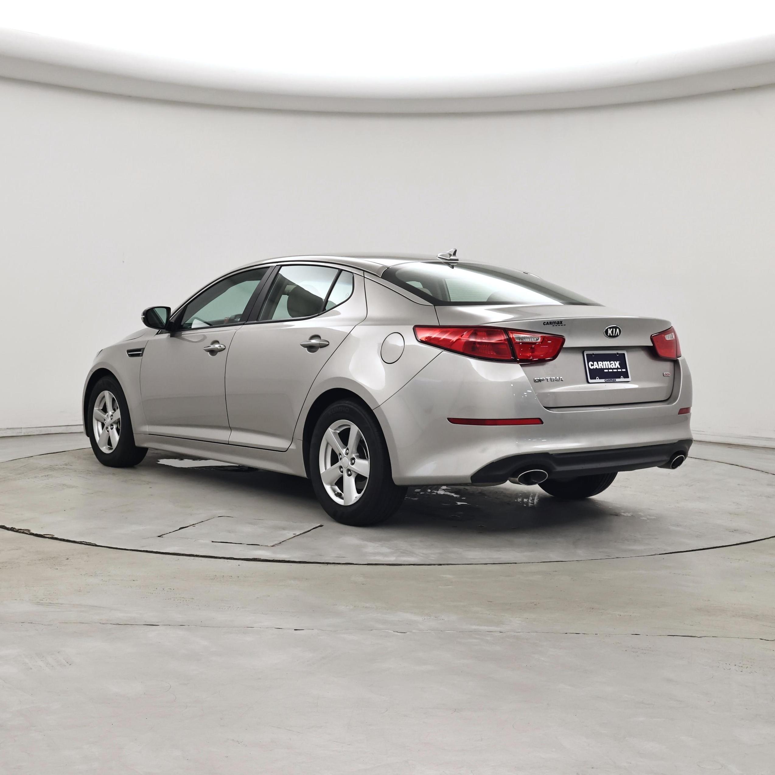 Thumbnail: 2015 Kia Optima - 2