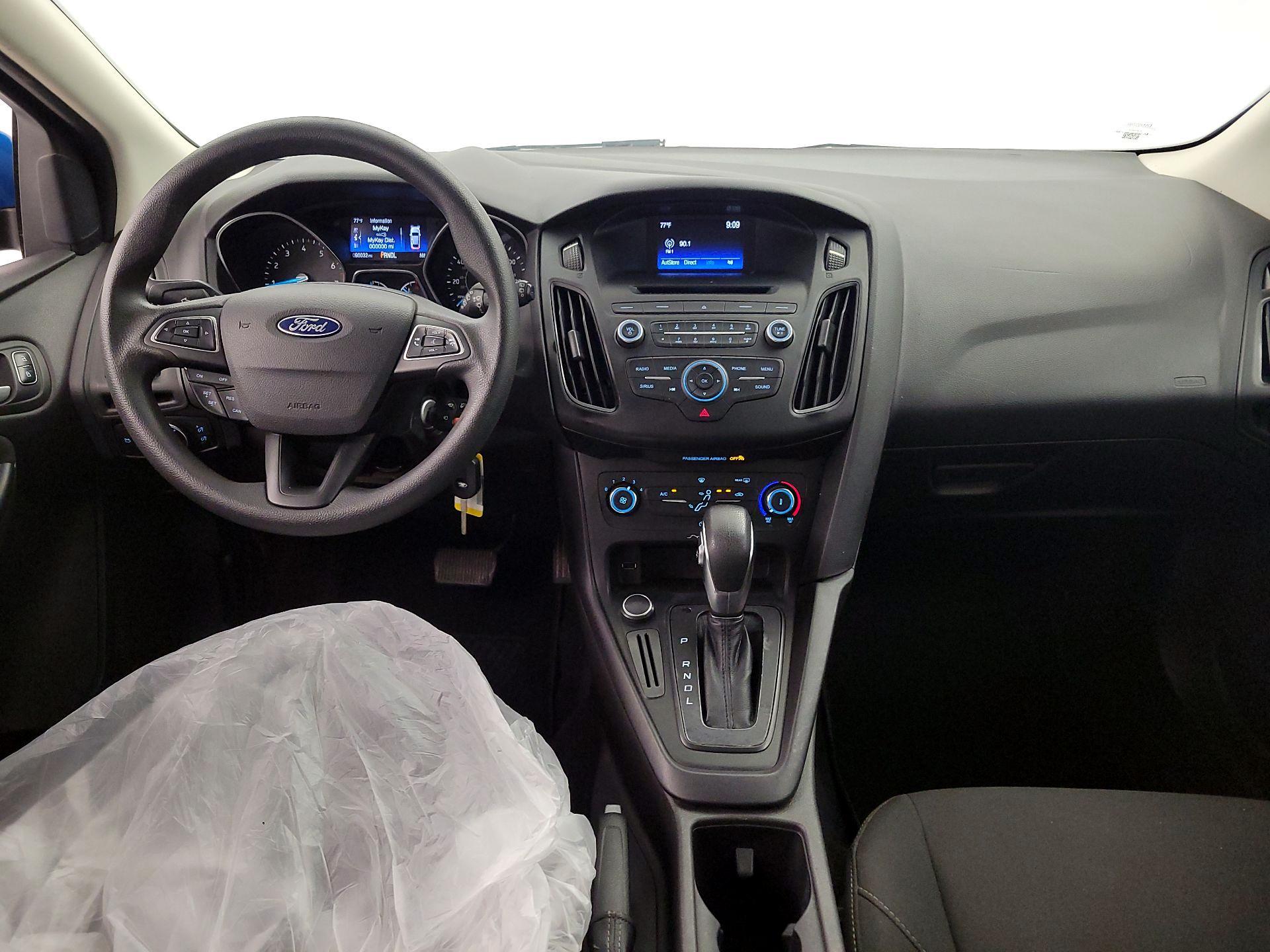 Thumbnail: 2017 Ford Focus - 9