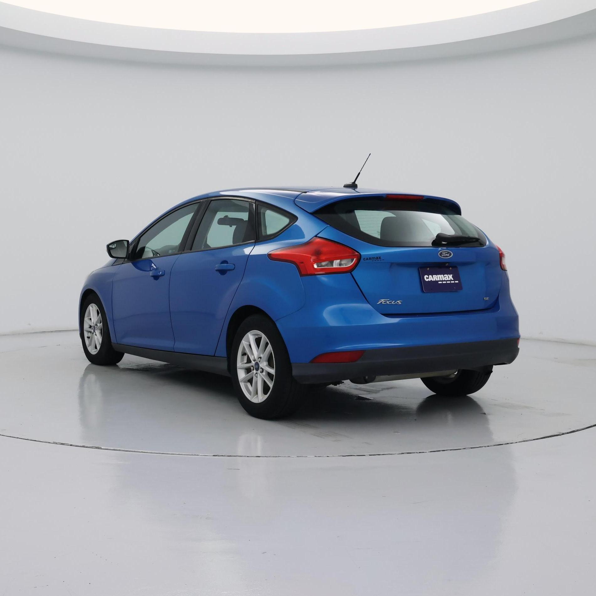 Thumbnail: 2017 Ford Focus - 2