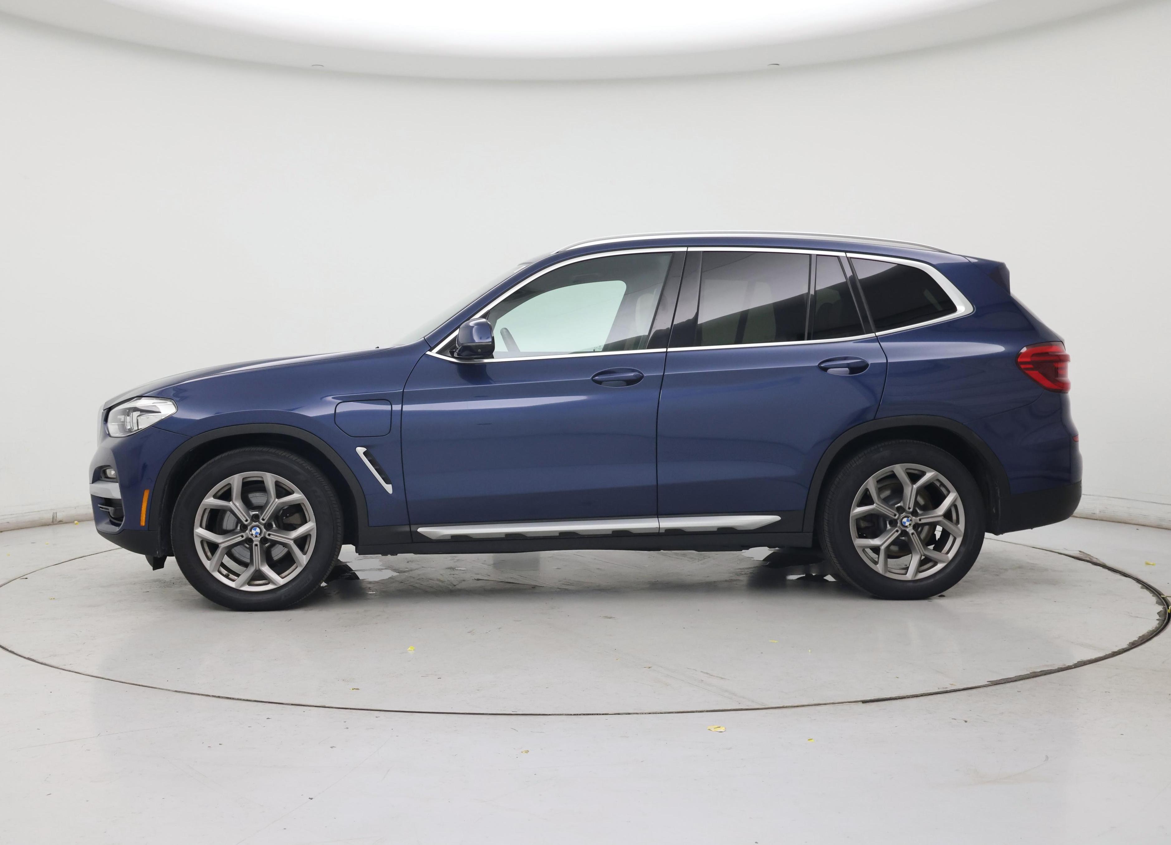 Thumbnail: 2021 BMW X3 - 3