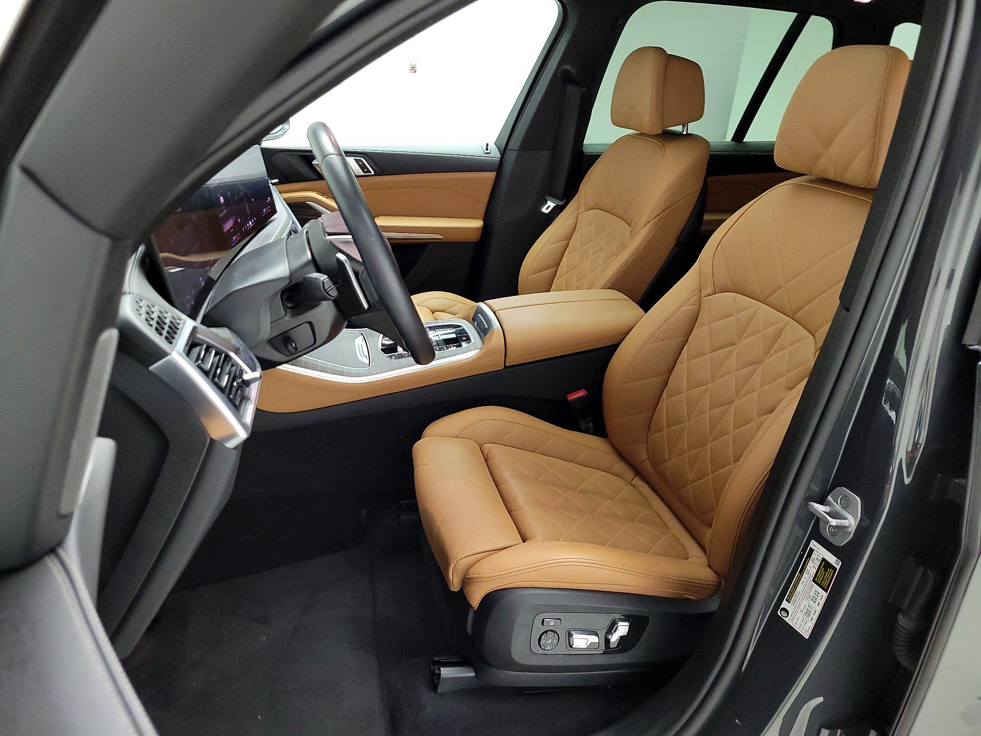 Thumbnail: 2025 BMW X5 - 11