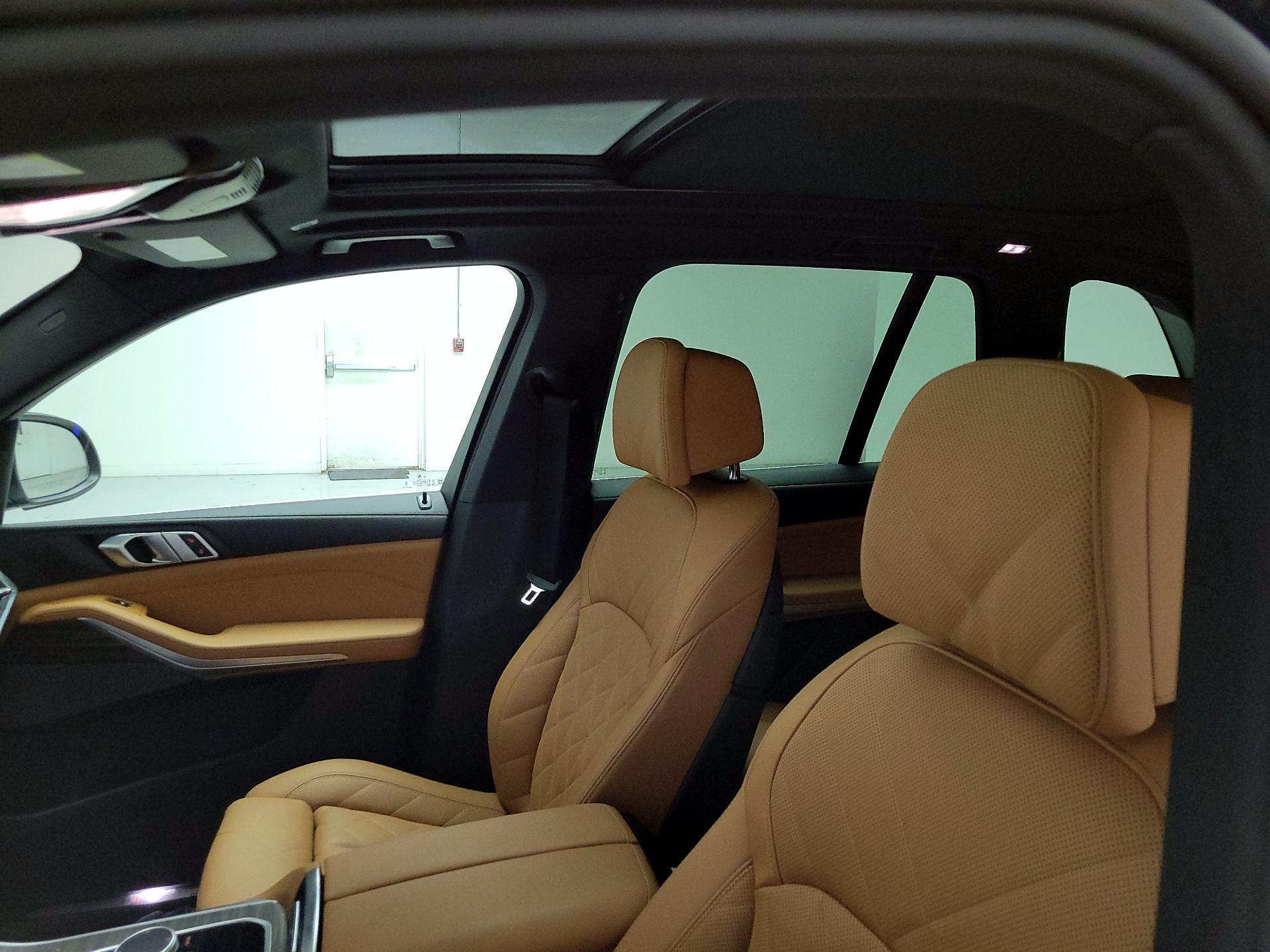 Thumbnail: 2025 BMW X5 - 19