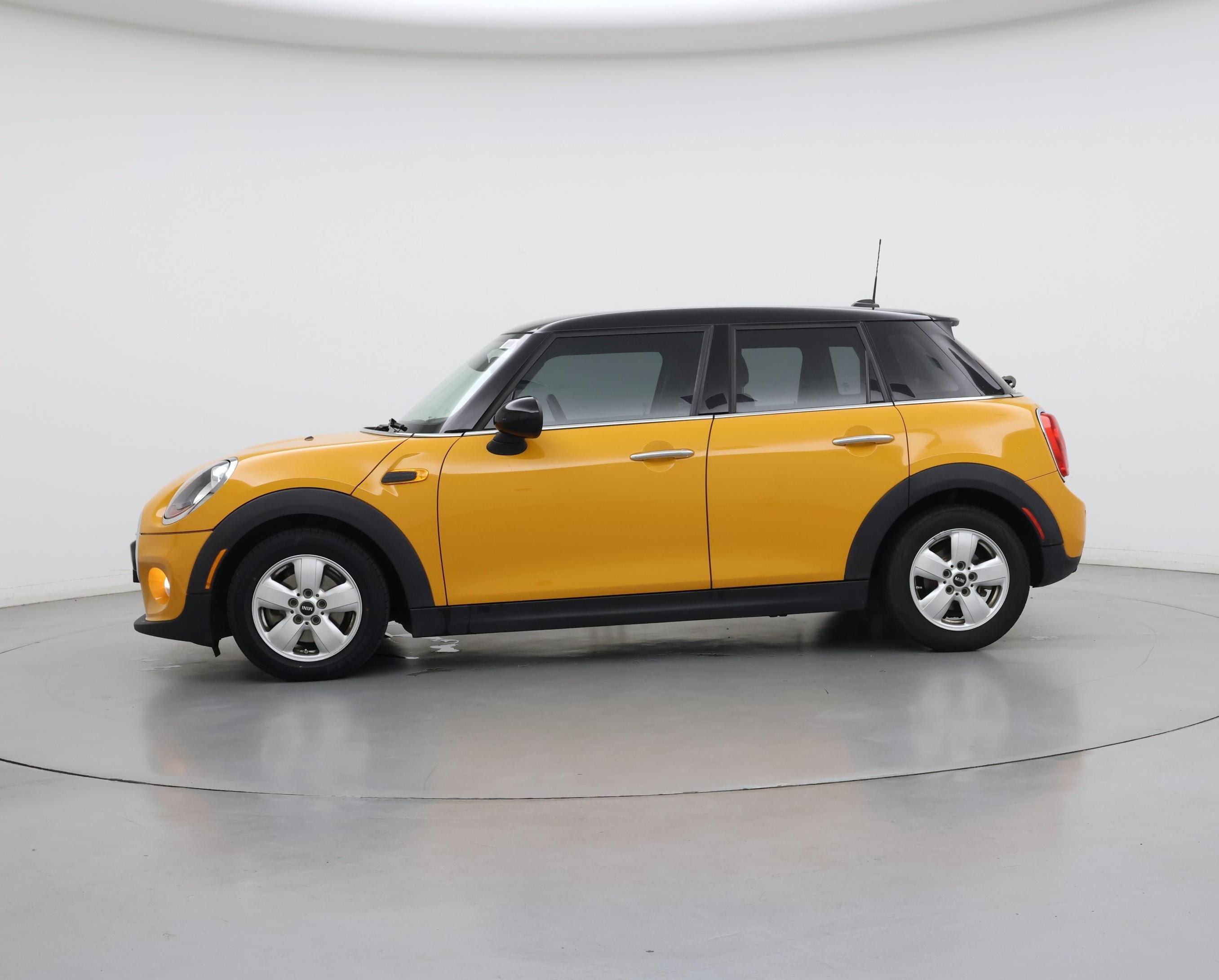 Thumbnail: 2015 MINI Cooper Hardtop - 3