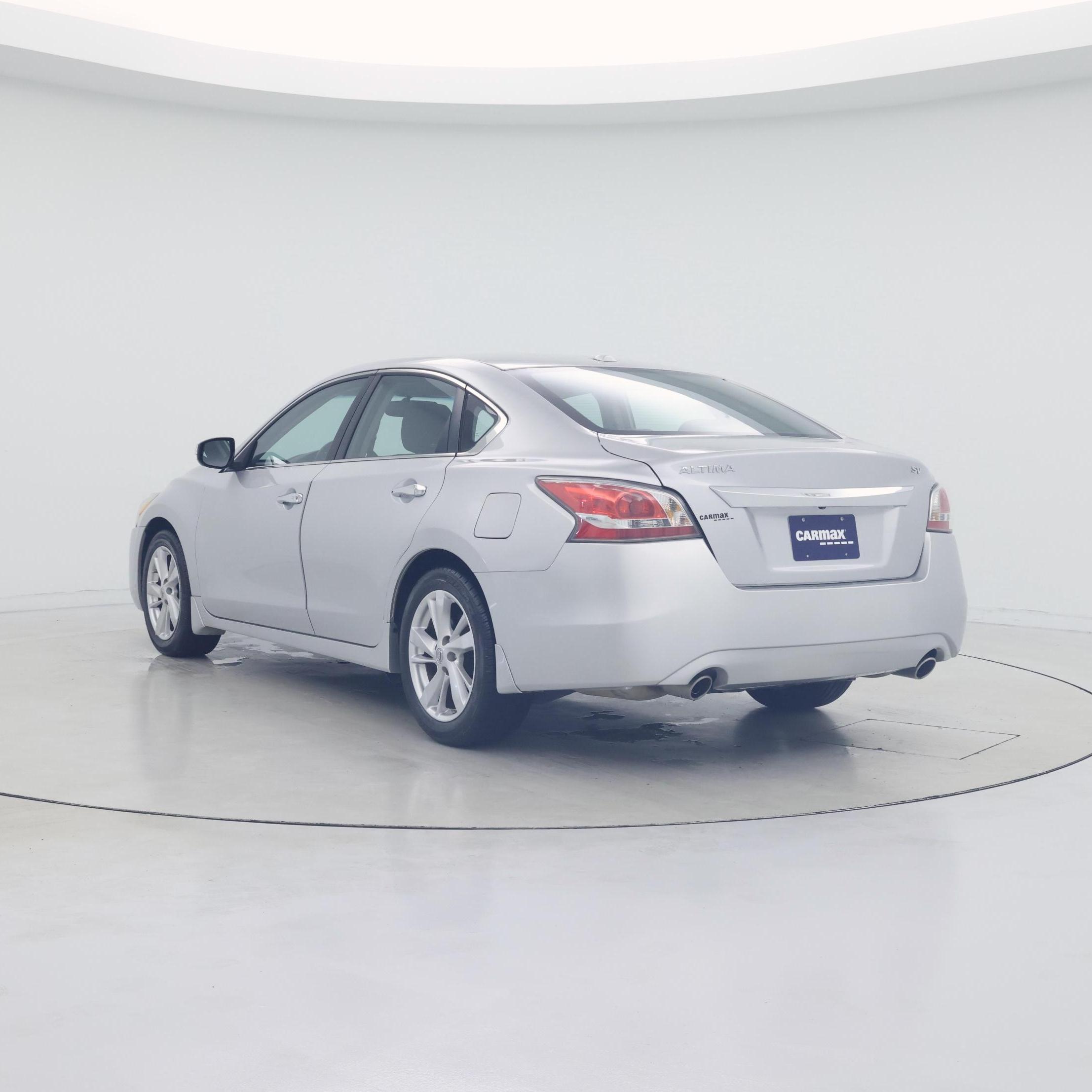 Thumbnail: 2015 Nissan Altima - 2