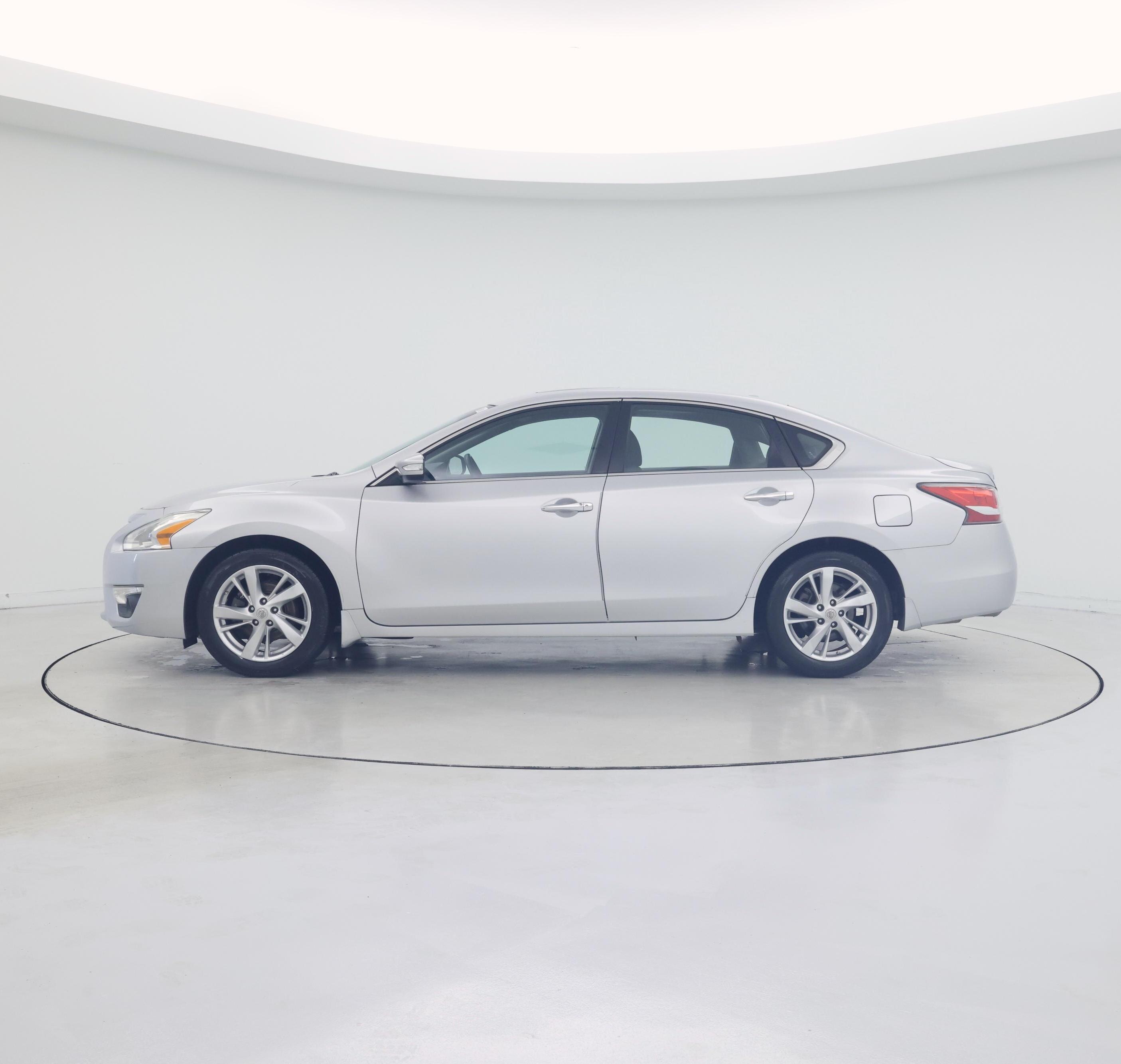 Thumbnail: 2015 Nissan Altima - 3