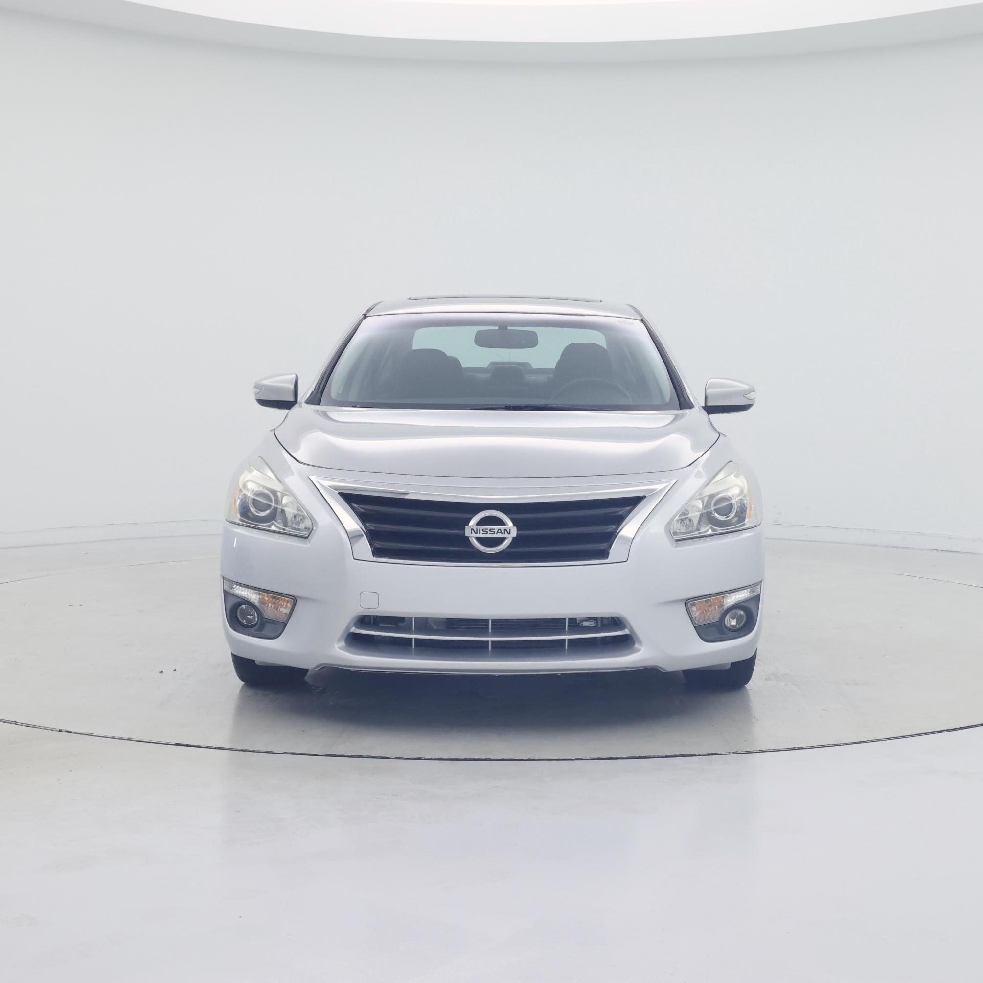Thumbnail: 2015 Nissan Altima - 5