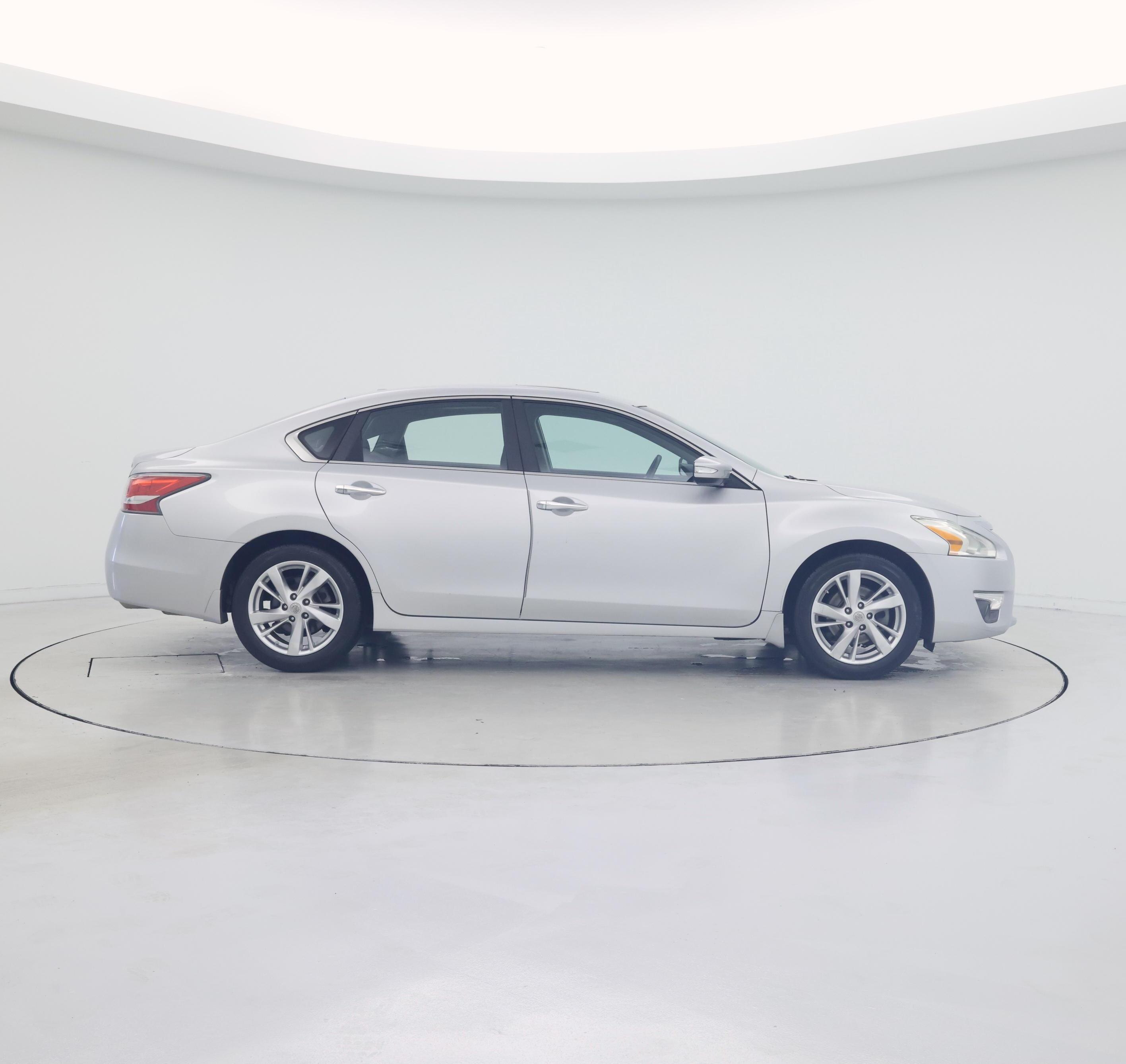Thumbnail: 2015 Nissan Altima - 7