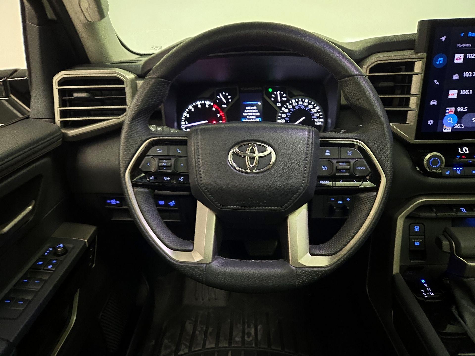 Thumbnail: 2022 Toyota Tundra - 10