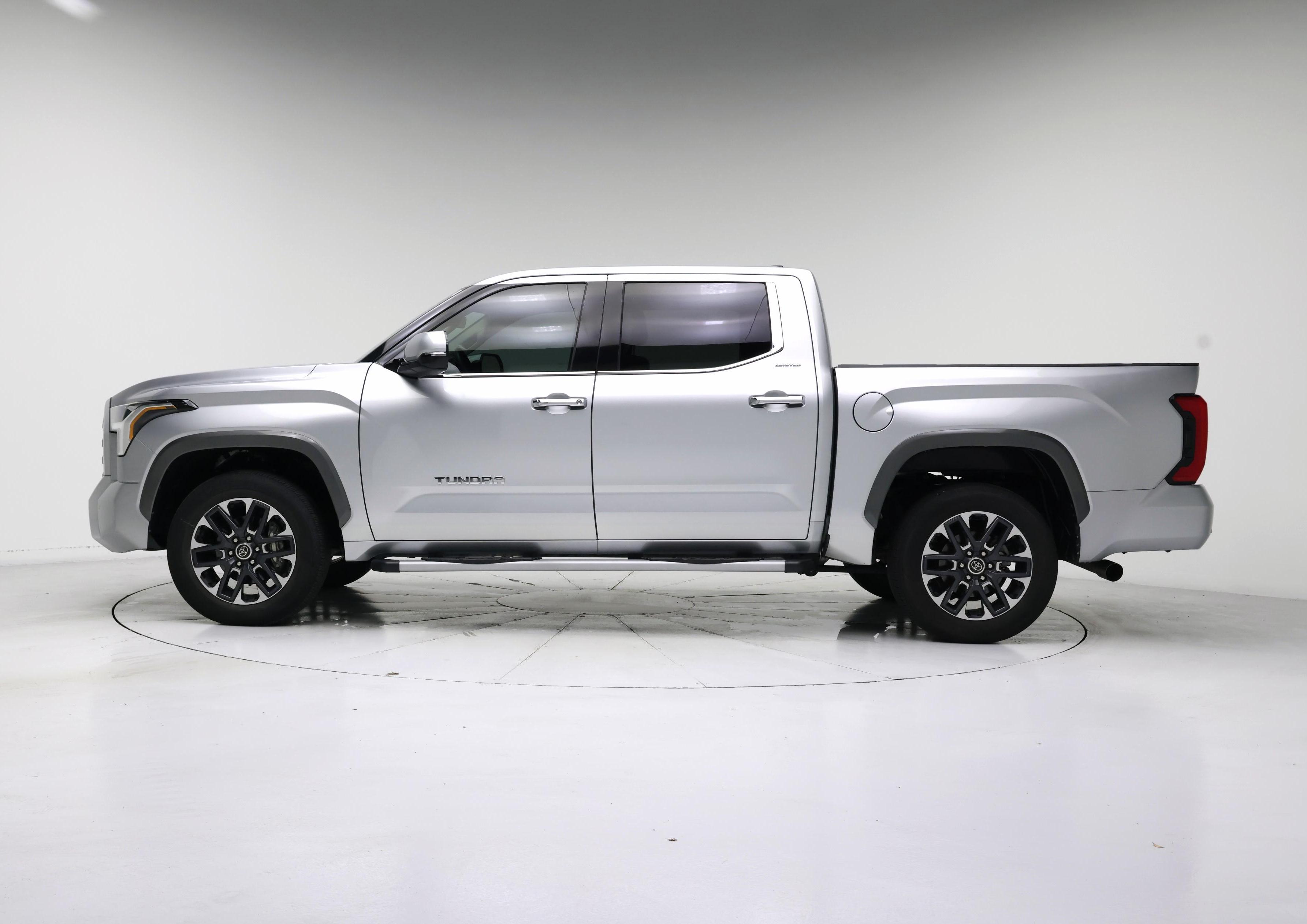 Thumbnail: 2022 Toyota Tundra - 3