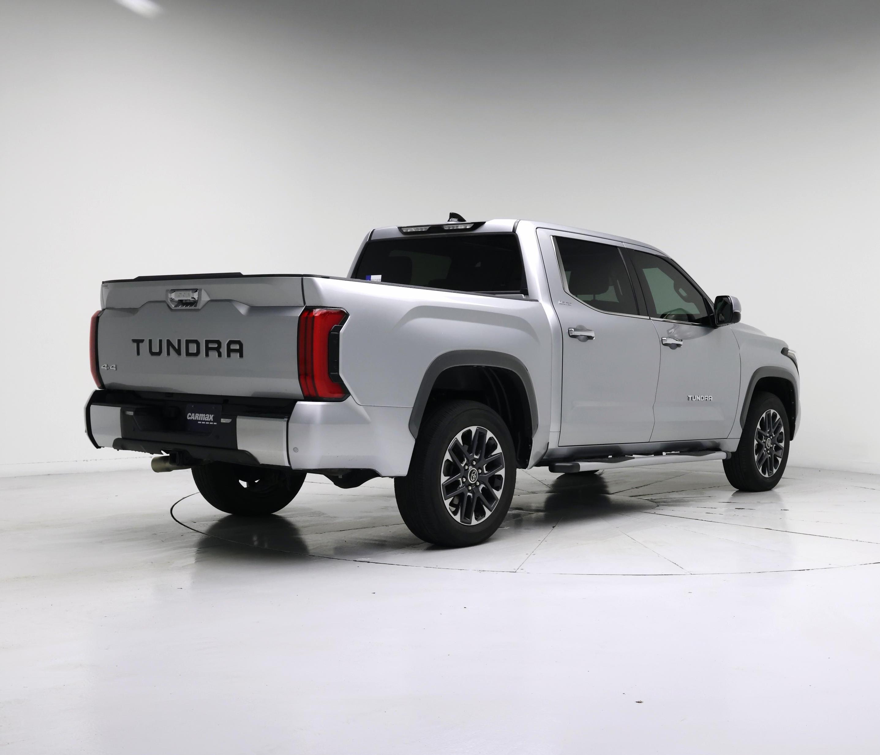 Thumbnail: 2022 Toyota Tundra - 8