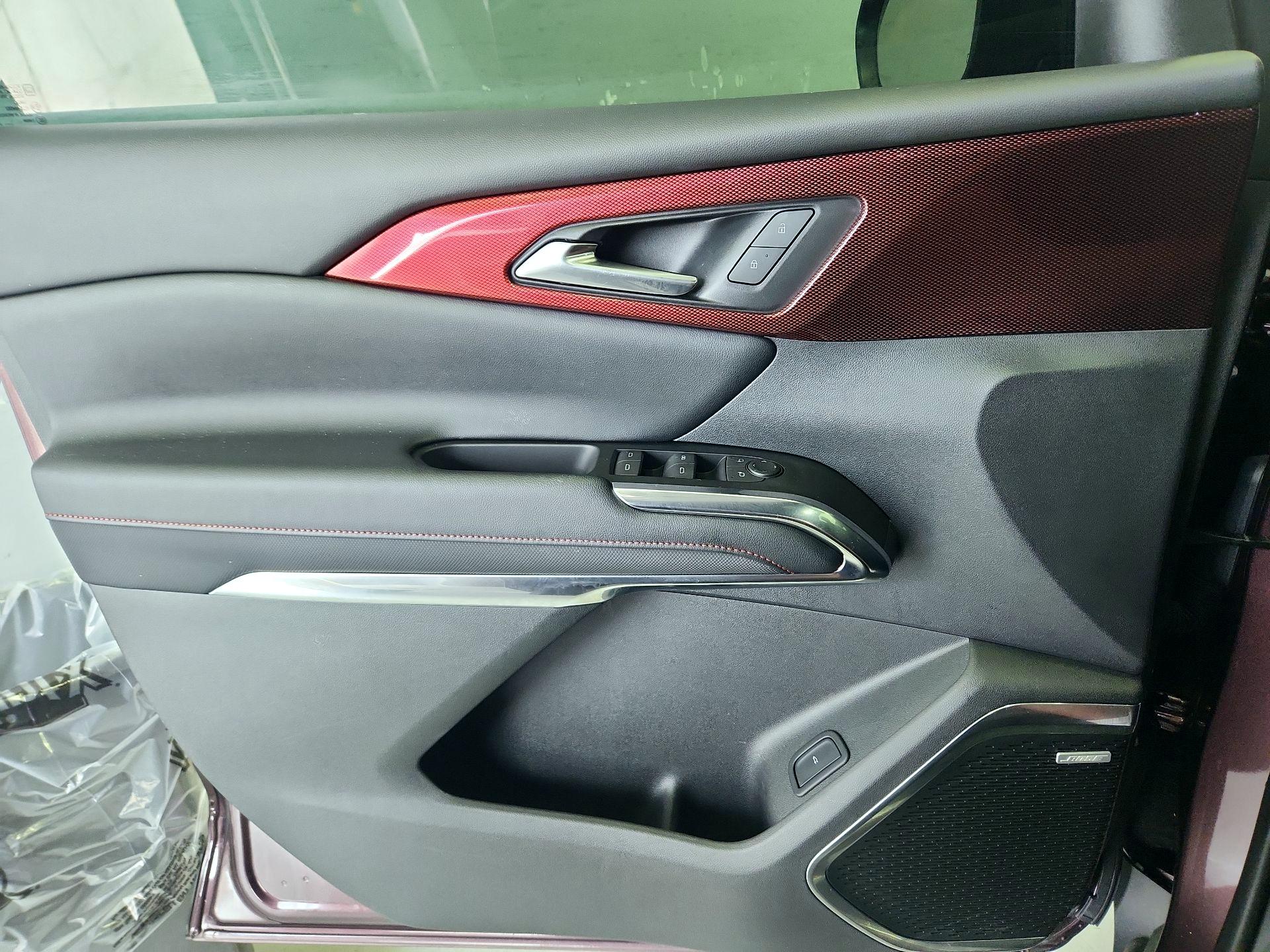 Thumbnail: 2024 Chevrolet Traverse - 12