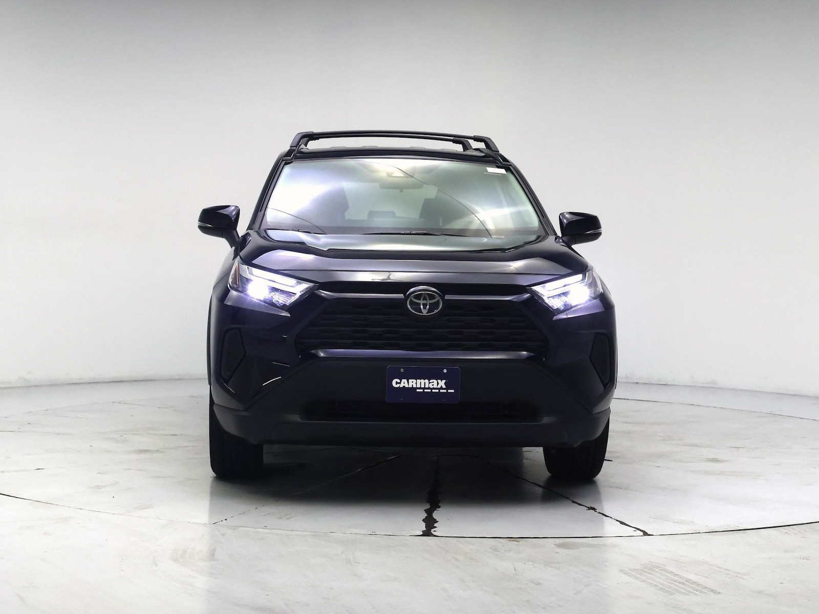 2025 Toyota RAV4 XLE - Photo 6