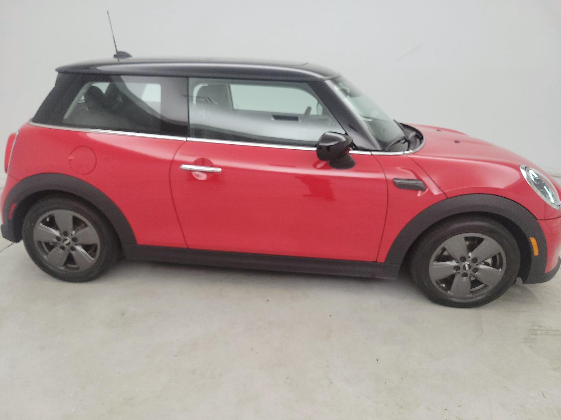 Thumbnail: 2023 MINI Cooper Hardtop - 4