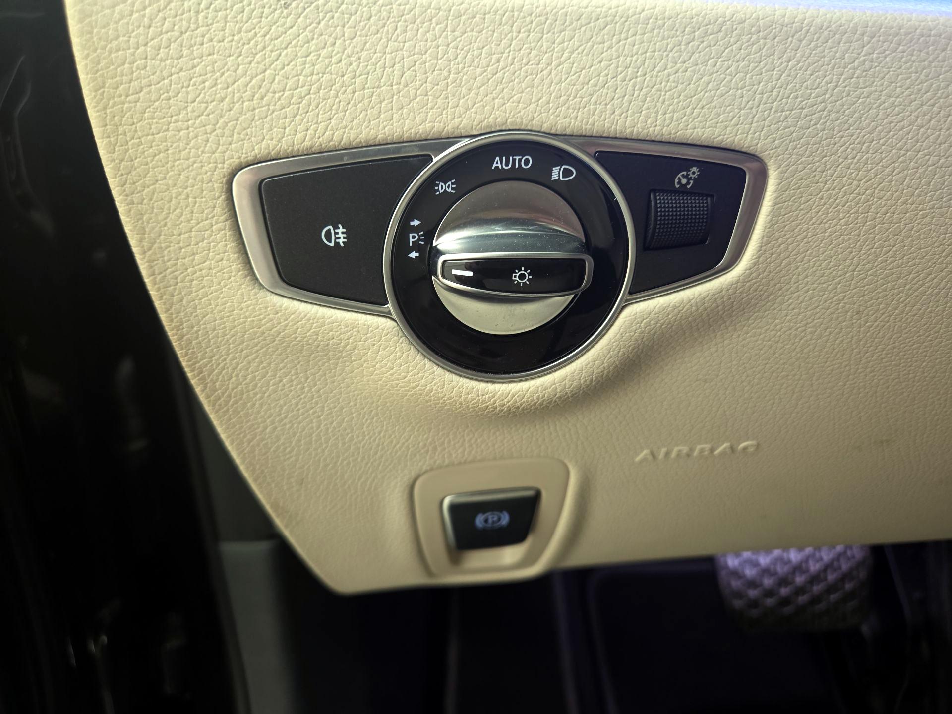 Thumbnail: 2017 Mercedes-Benz E-Class - 13