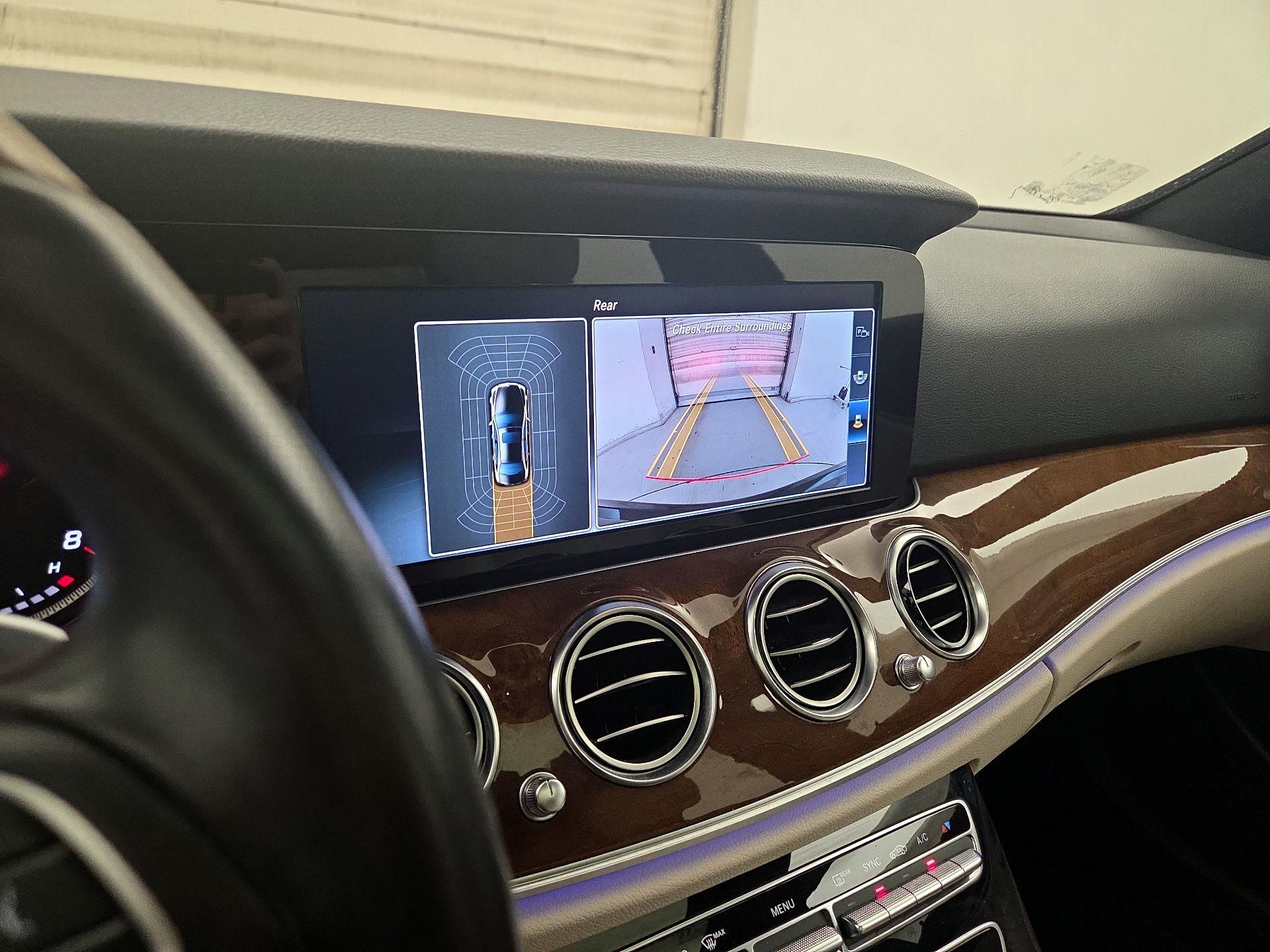 Thumbnail: 2017 Mercedes-Benz E-Class - 15