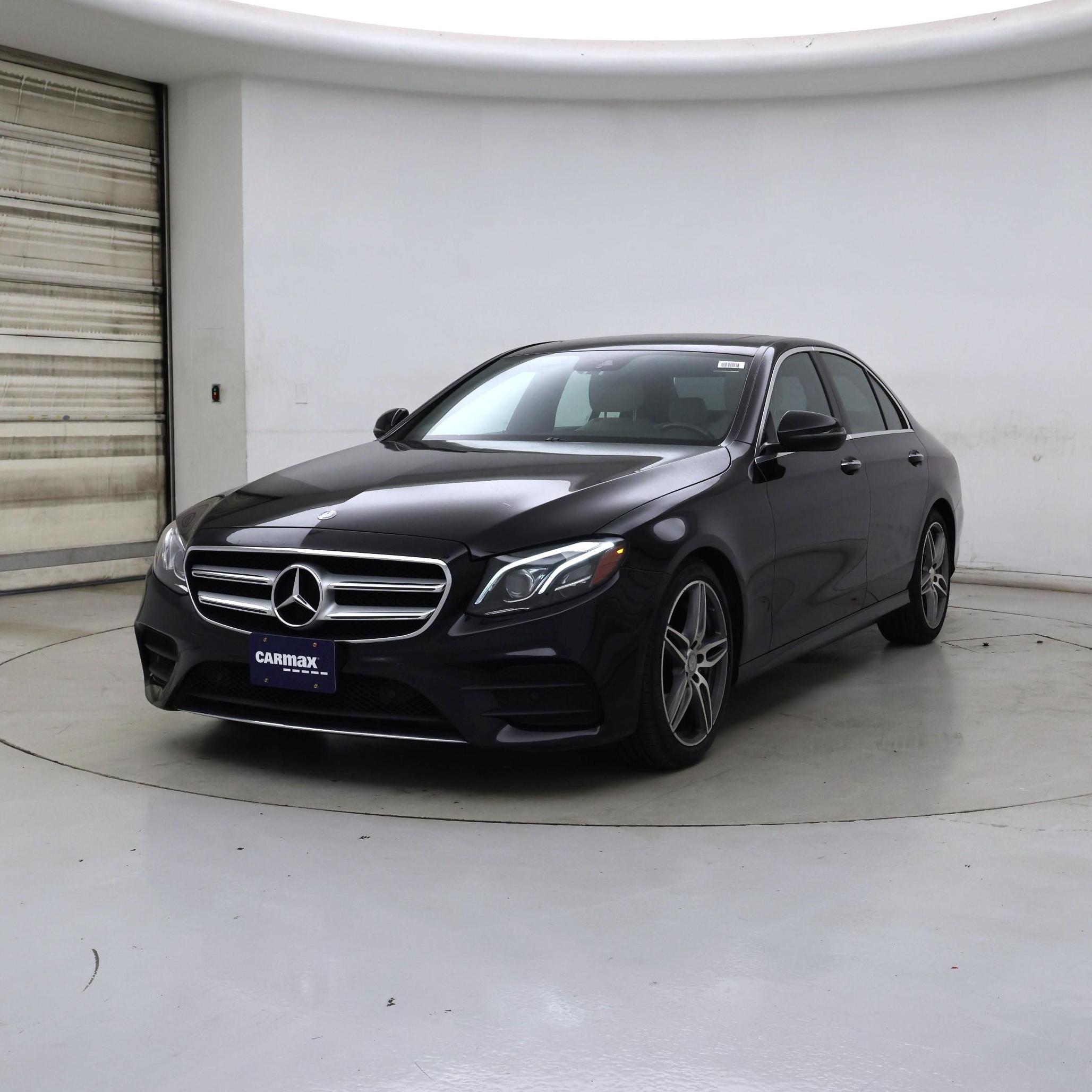 Thumbnail: 2017 Mercedes-Benz E-Class - 4