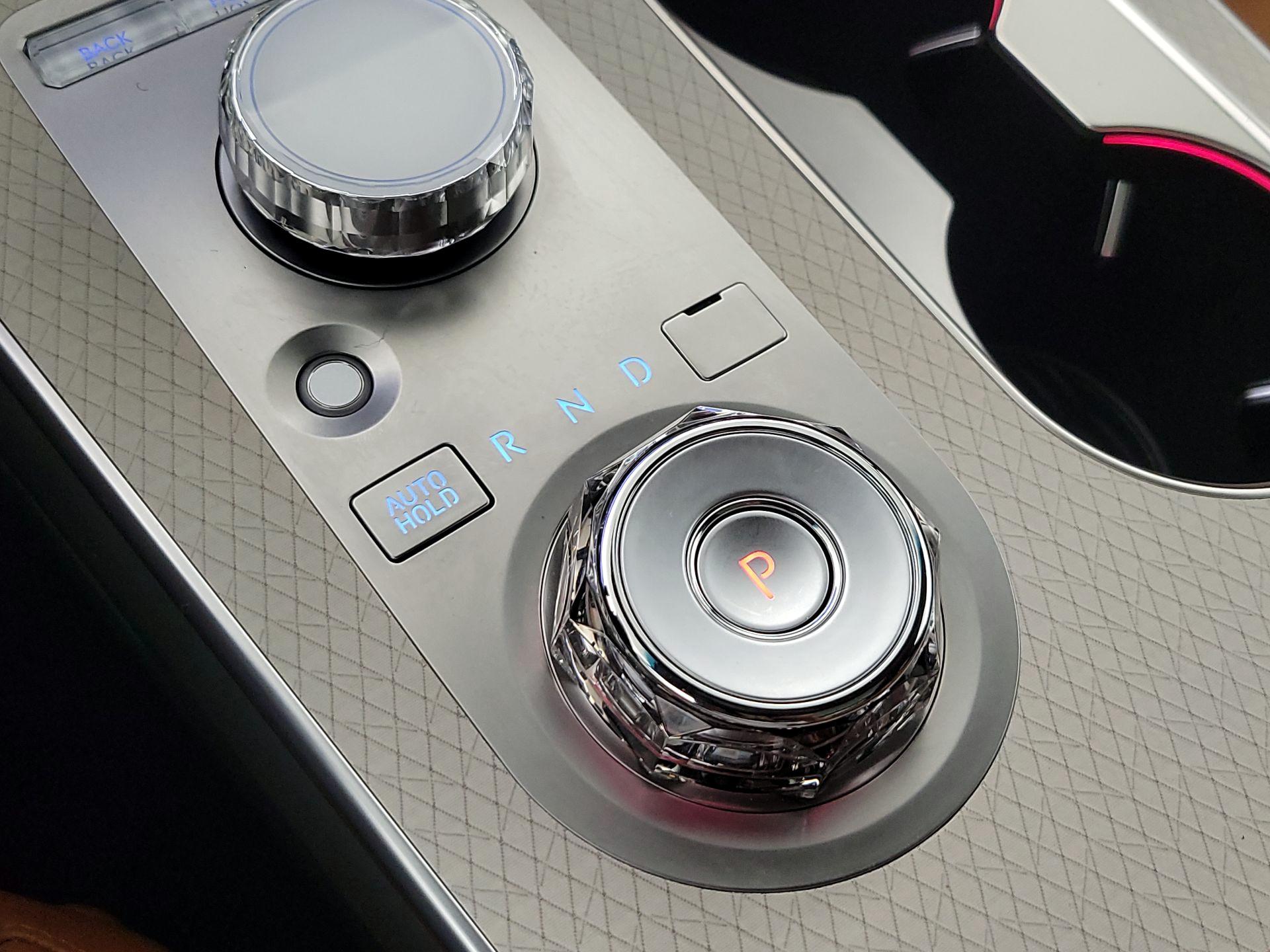 Thumbnail: 2026 Genesis GV80 - 18