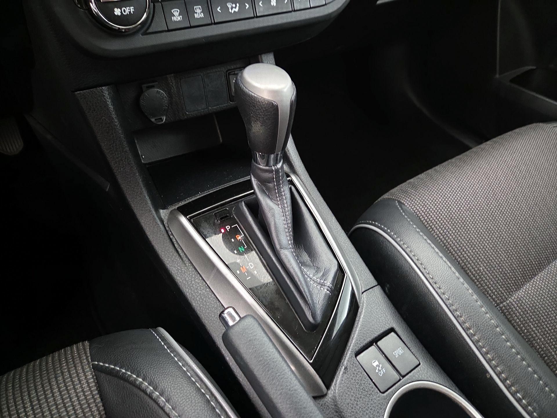 Thumbnail: 2016 Toyota Corolla - 15
