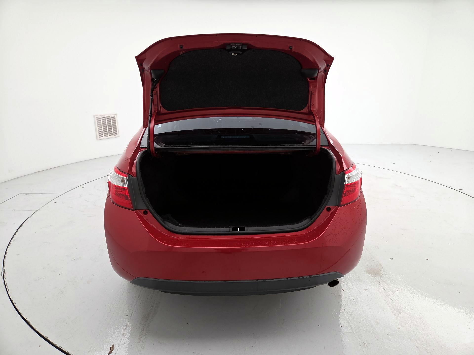 Thumbnail: 2016 Toyota Corolla - 18