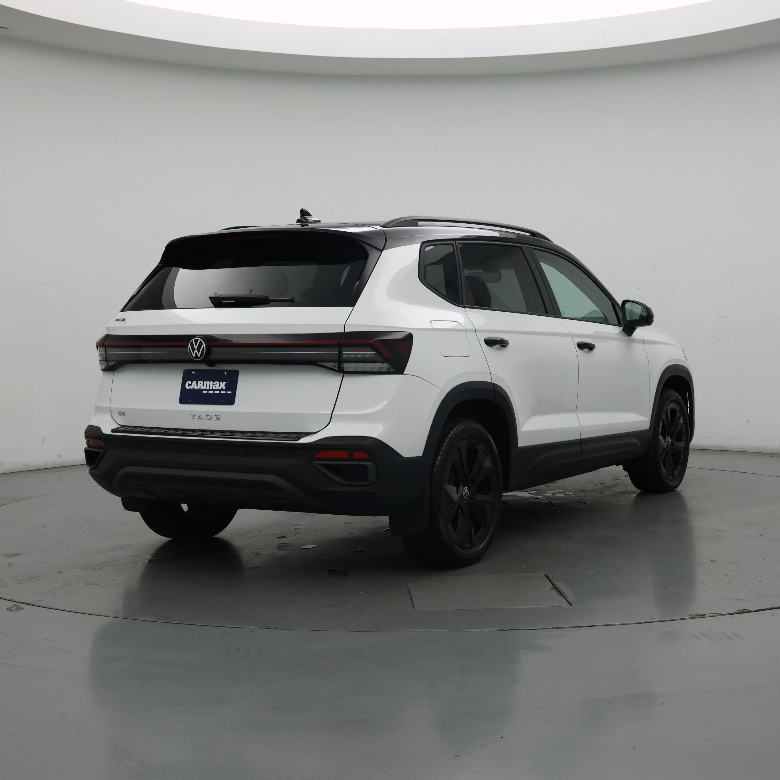 Thumbnail: 2025 Volkswagen Taos - 8
