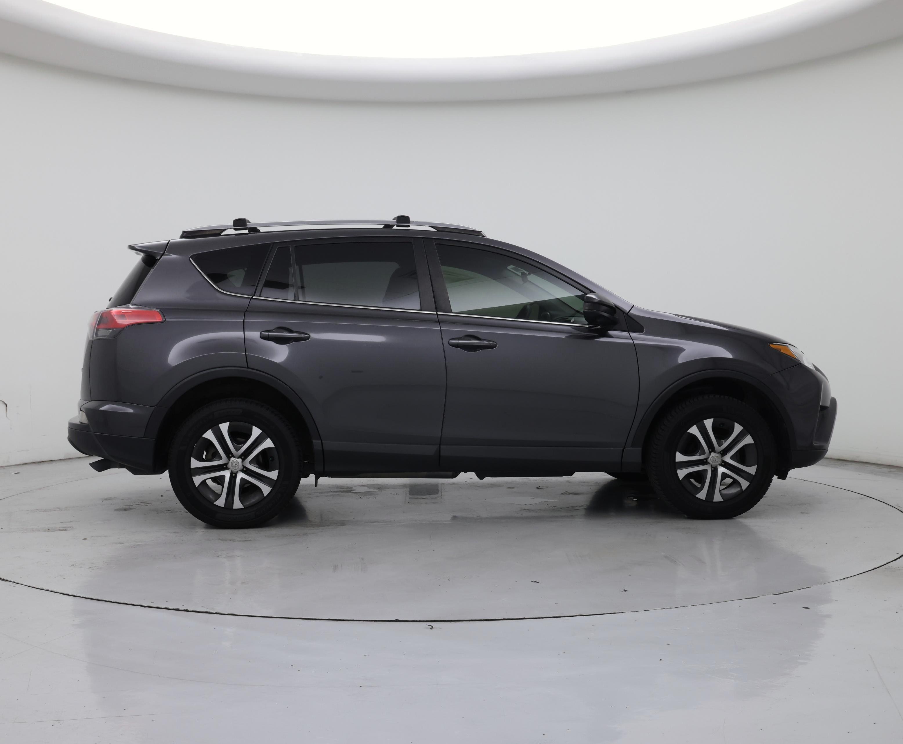 Thumbnail: 2017 Toyota RAV4 - 7
